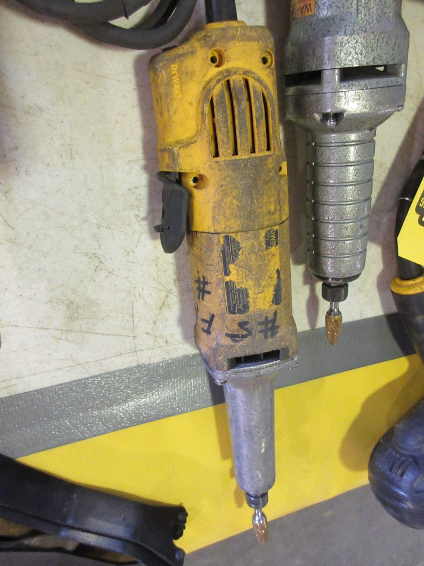 DEWALT DWE4887 1 1/2'' DIE GRINDER