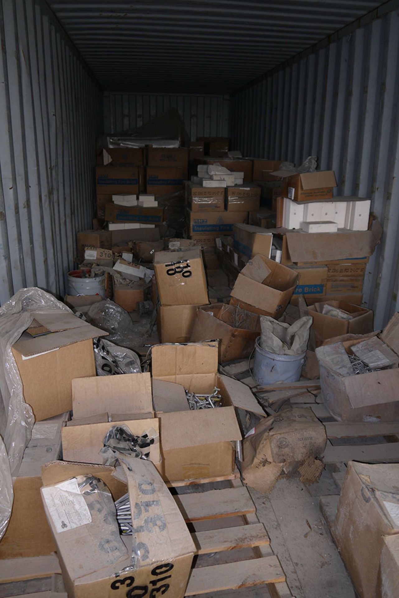 CONTENTS OF CONTAINER; HANGERS & INSULATING FIRE BRICK