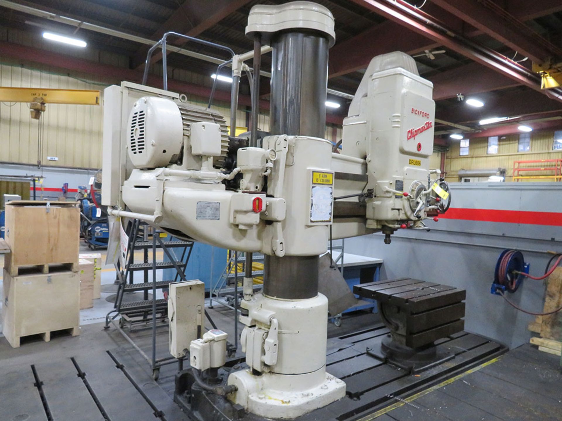 BICKFORD CHIPMASTER RADIAL ARM DRILL, S/N 94-00147-66, 6 FT. ARM, 15 IN. COLUMN, TILTING 90° T-