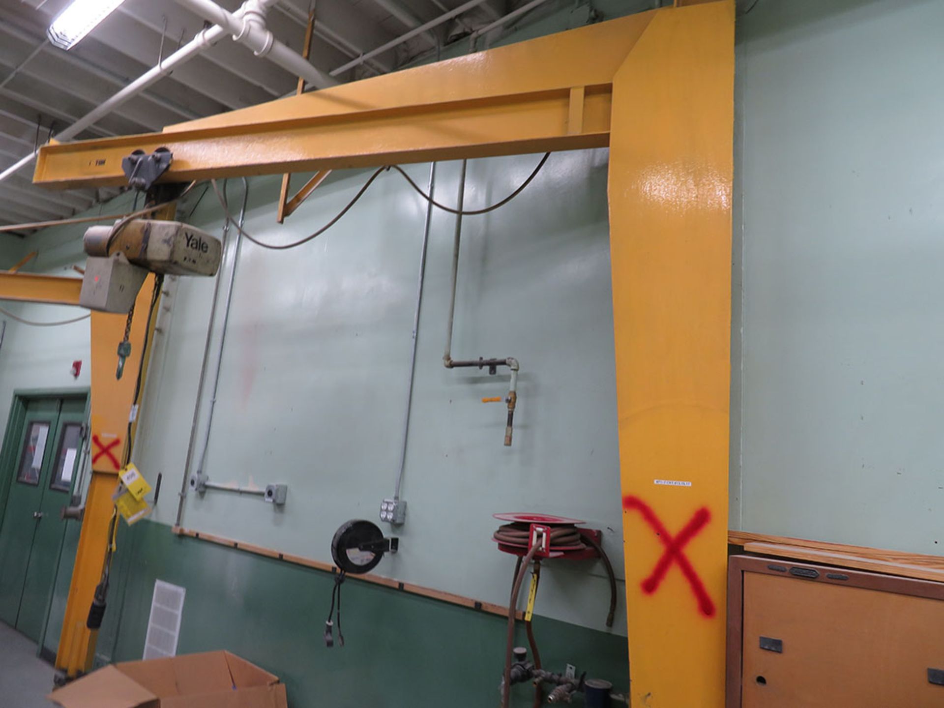 CUSTOM 180° JIB CRANE, FLOOR/CEILING ANCHOR TYPE, APPROX. 10 FT. REACH, 8 FT. UNDER HOOK, YALE HOIST