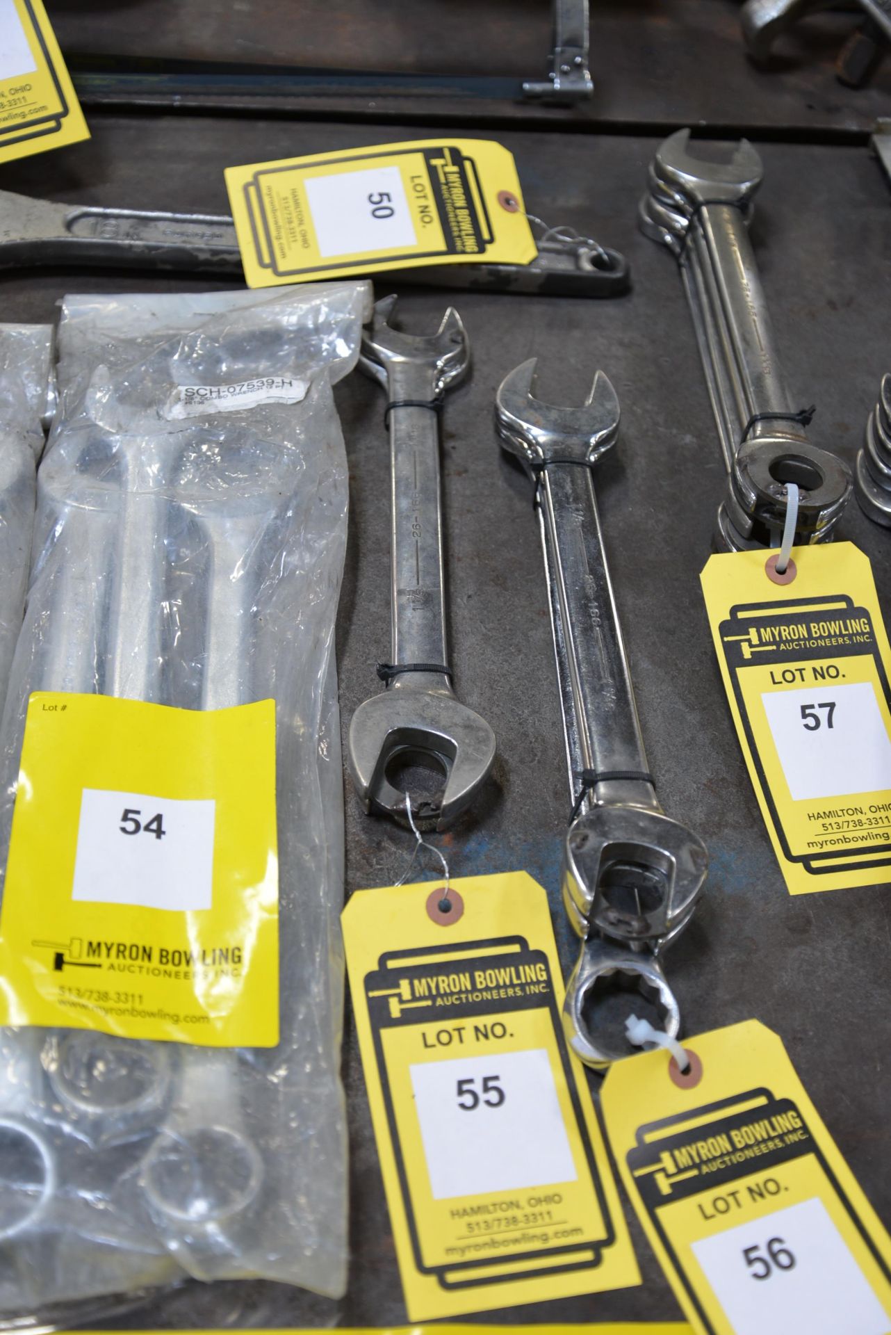 (3) 1 1/8'' - 1 1/16'' WRENCHES