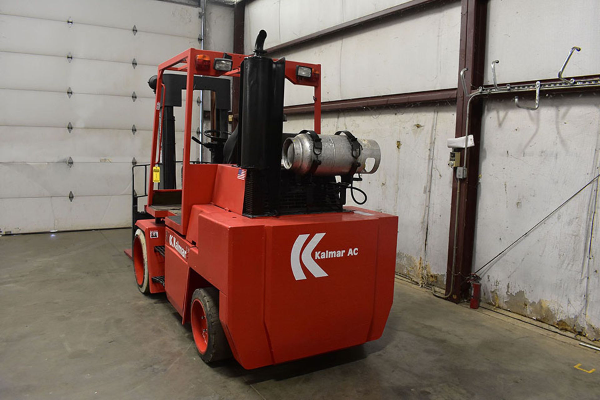 KALMAR AC 16,000-LB. CAPACITY FORKLIFT, MODEL: C160L2PS, S/N: T32300.0112, LPG, PERKINS ENGINE - Image 4 of 5