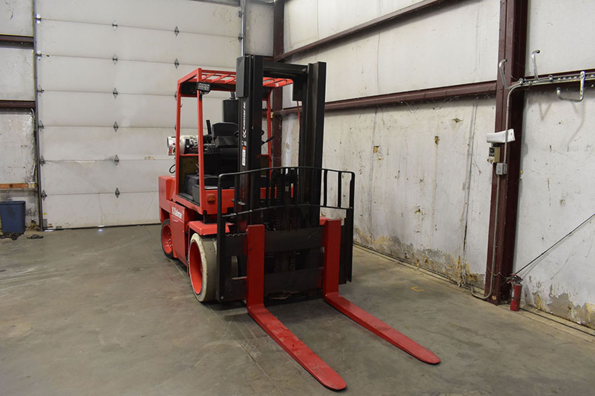 KALMAR AC 16,000-LB. CAPACITY FORKLIFT, MODEL: C160L2PS, S/N: T32300.0112, LPG, PERKINS ENGINE - Image 2 of 5