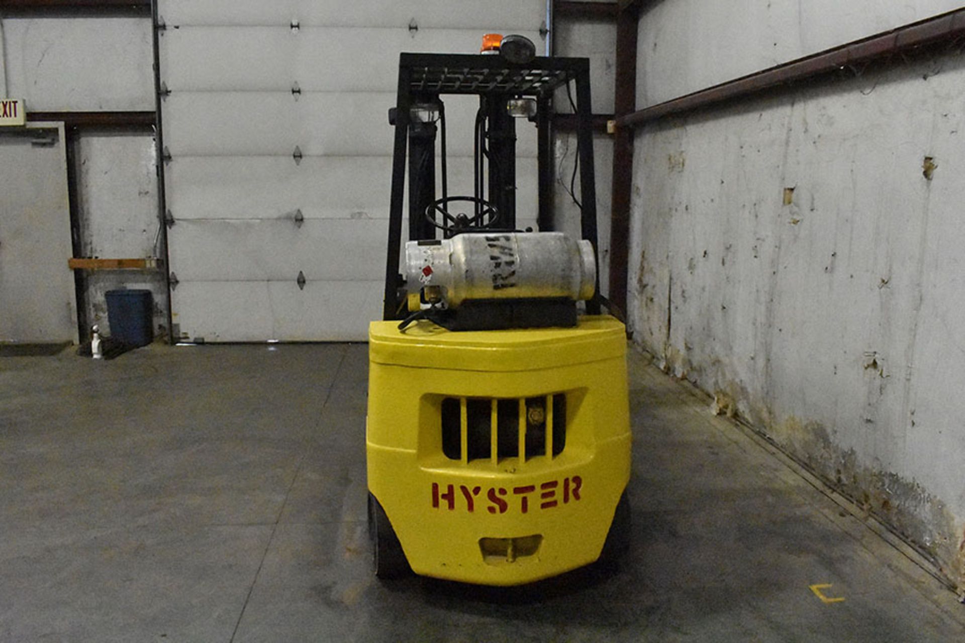 1992 HYSTER 6,000-LB., MODEL: S50XL, S/N: C187V03430N, LPG, MONOTROL, SOLID TIRES, 187'` RAISED/82'` - Image 4 of 5