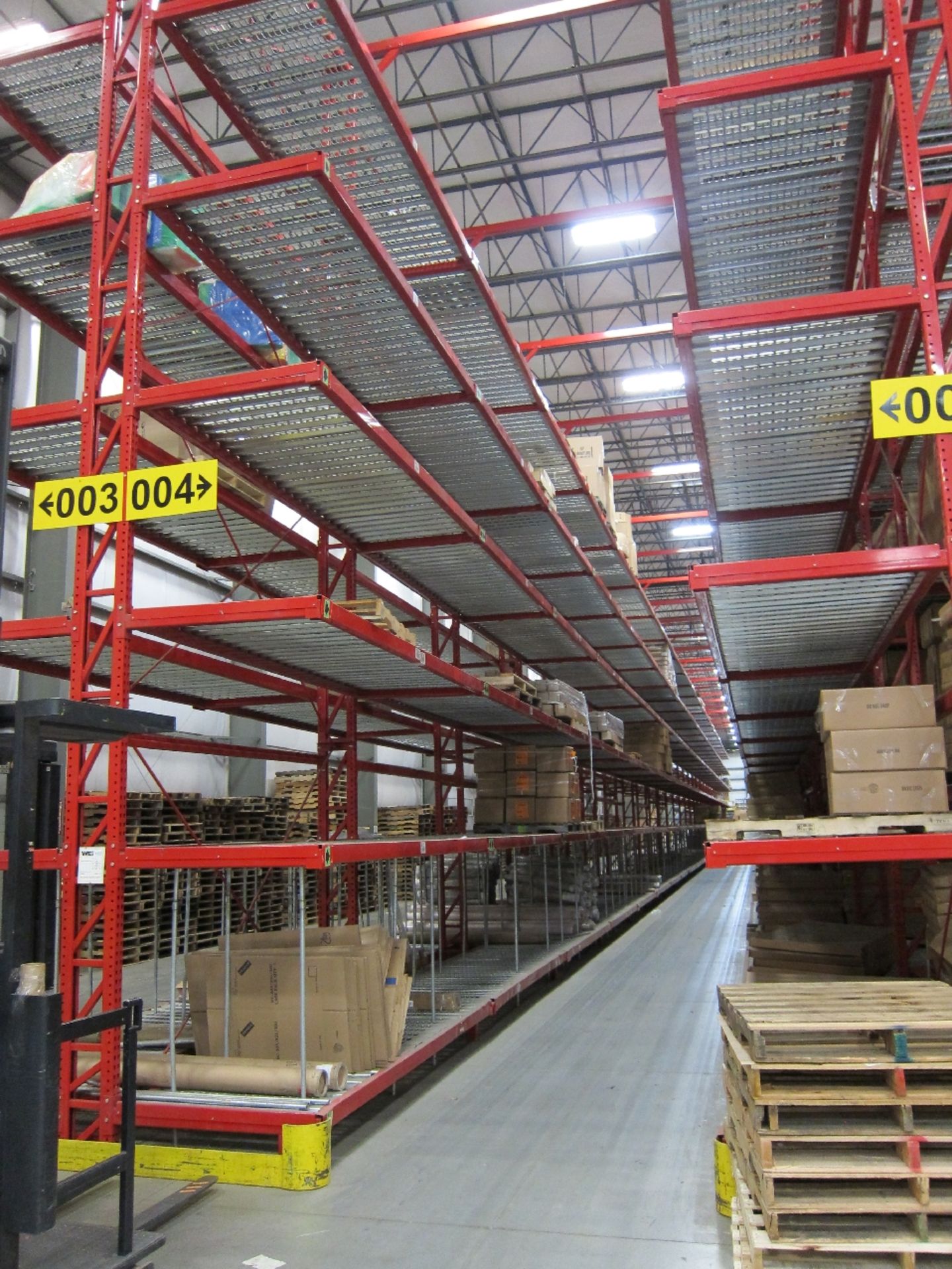 (X75) SECTIONS/BAYS OF KINGWAY TEARDROP STYLE CANTILEVER RACKING, 14" X 384" UPRIGHTS, 48" ARMS - Image 17 of 17