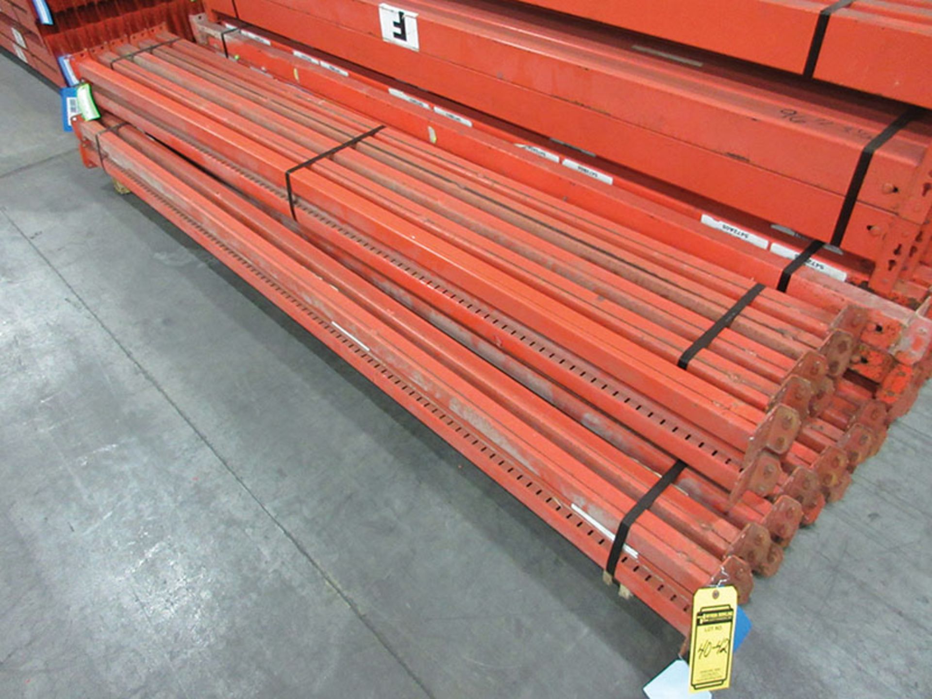 102'' X 3'' INTERLAKE NEW STYLE BEAM, 3/4'' SLOTTED STEP, CAP# 1500(PAIR), #IH-411B, SIDELOCK MAY/ - Image 2 of 3