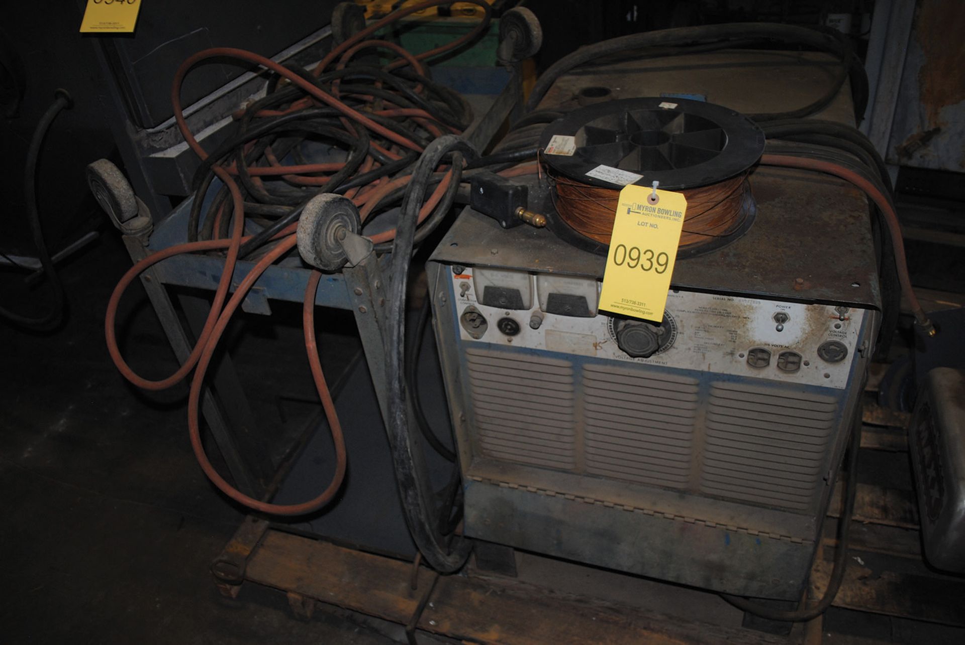 MILLER CONSTANT POTENTIAL DC ARC WELDER/GENERATOR; MODEL MP-45E, S/N HH857525 WITH CART