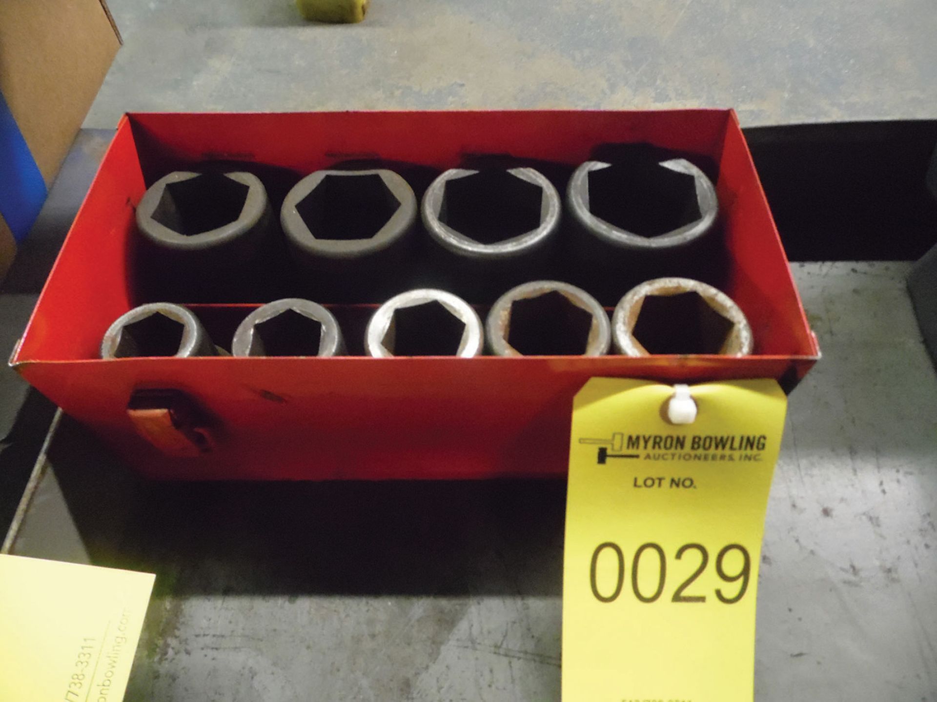 (LOT) 1'' IMPACT SOCKETS