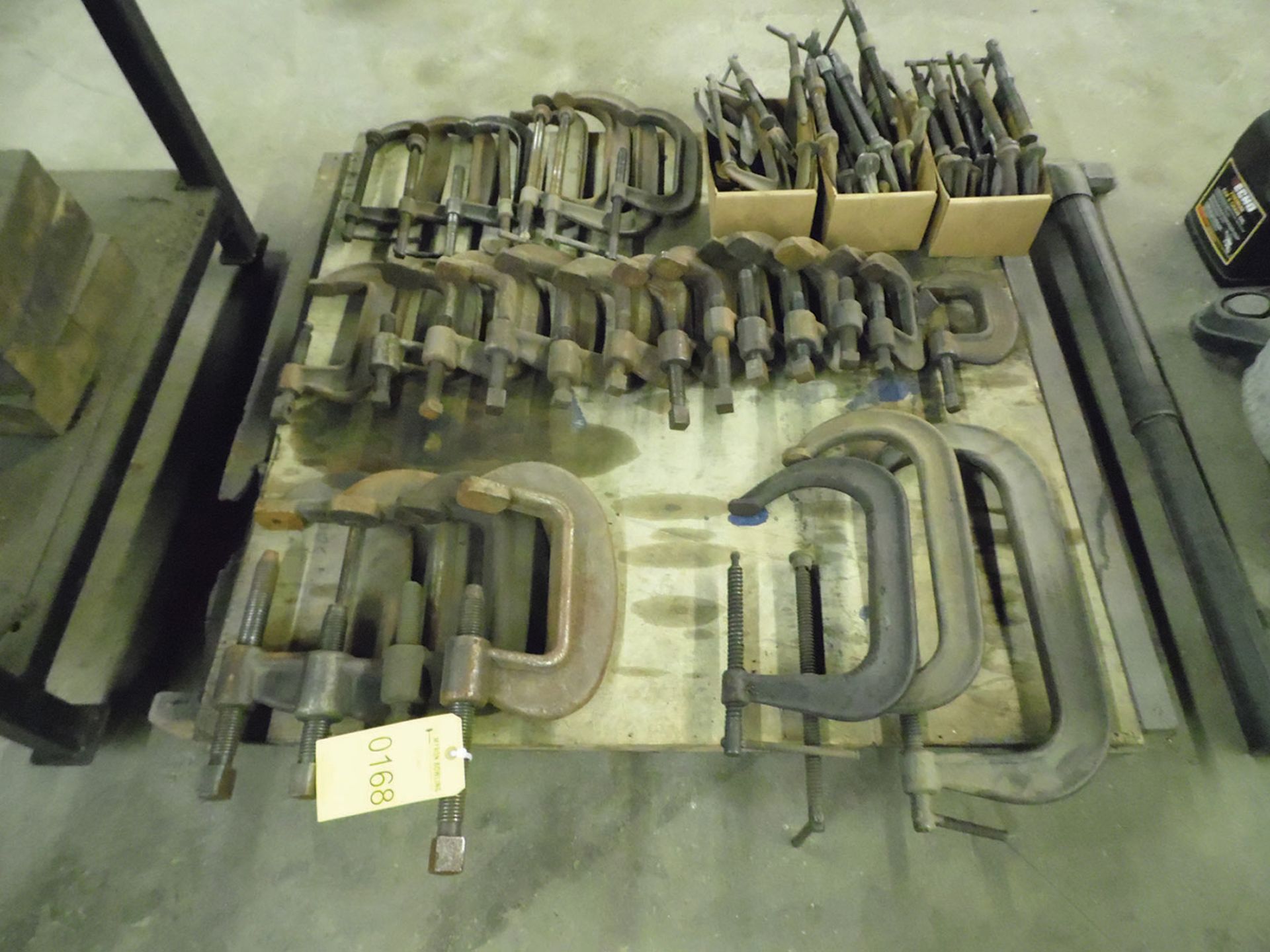 (LOT) ASSORTED C-CLAMPS