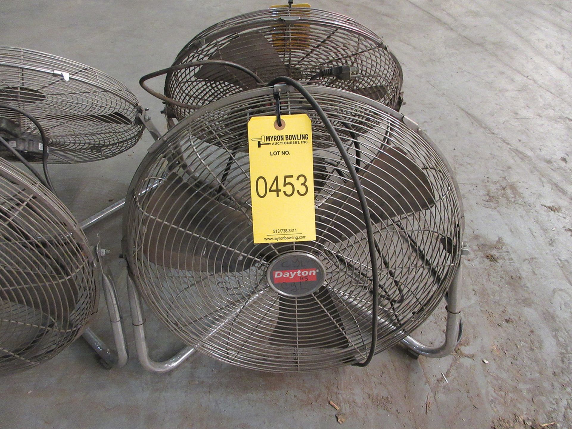 DAYTON 20'' AIR CIRCULATOR