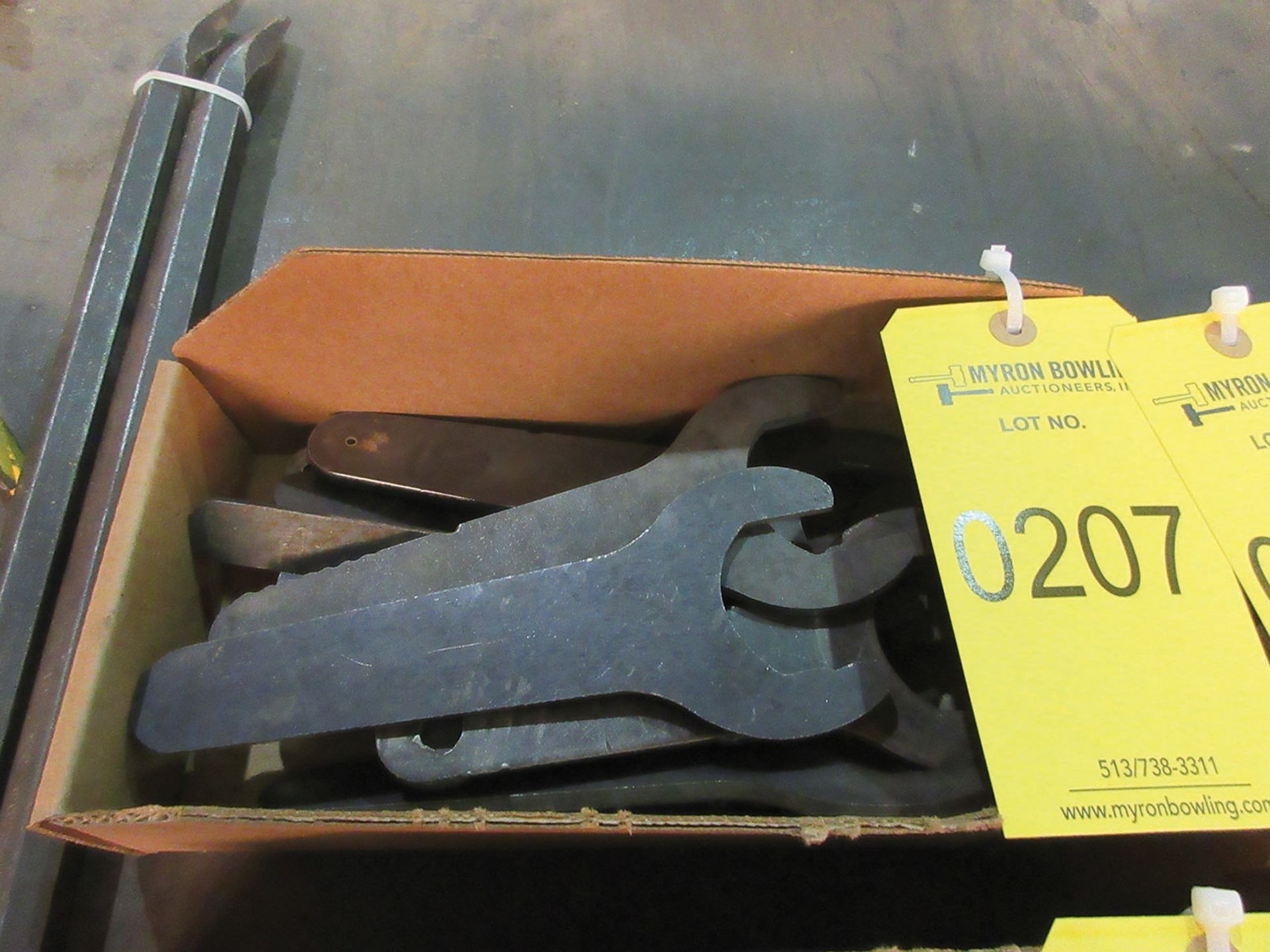 ASSORTED MACHINE WRENCHES