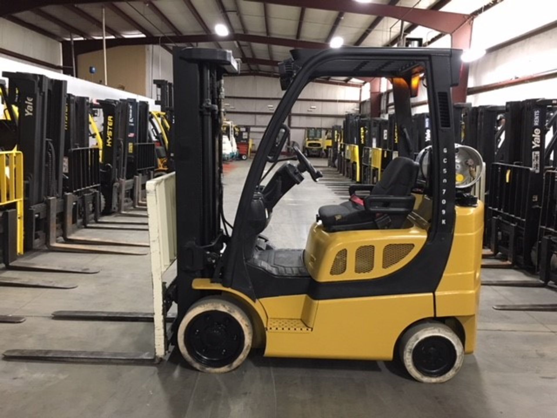 2012 YALE 5,000 LB. CAPACITY FORKLIFT; MODEL GLC050, S/N A910V19709K, LPG, SOLID NON-MARKING