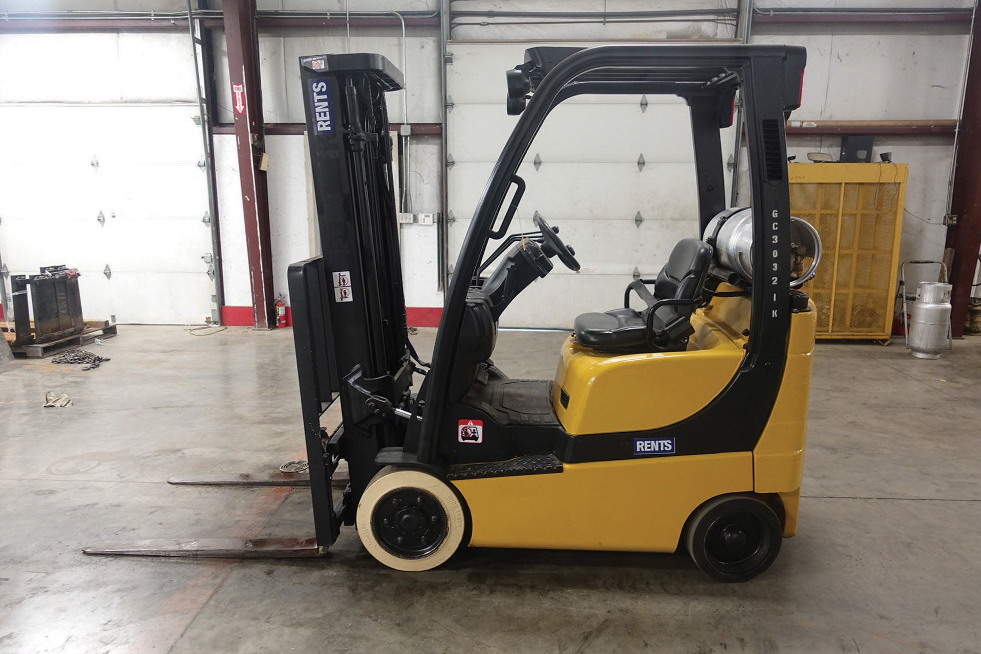 2012 YALE 3,000 LB. CAPACITY FORKLIFT; MODEL GLC030, S/N C809V06321K, LPG, SOLID TIRES, 82'' LOWERED