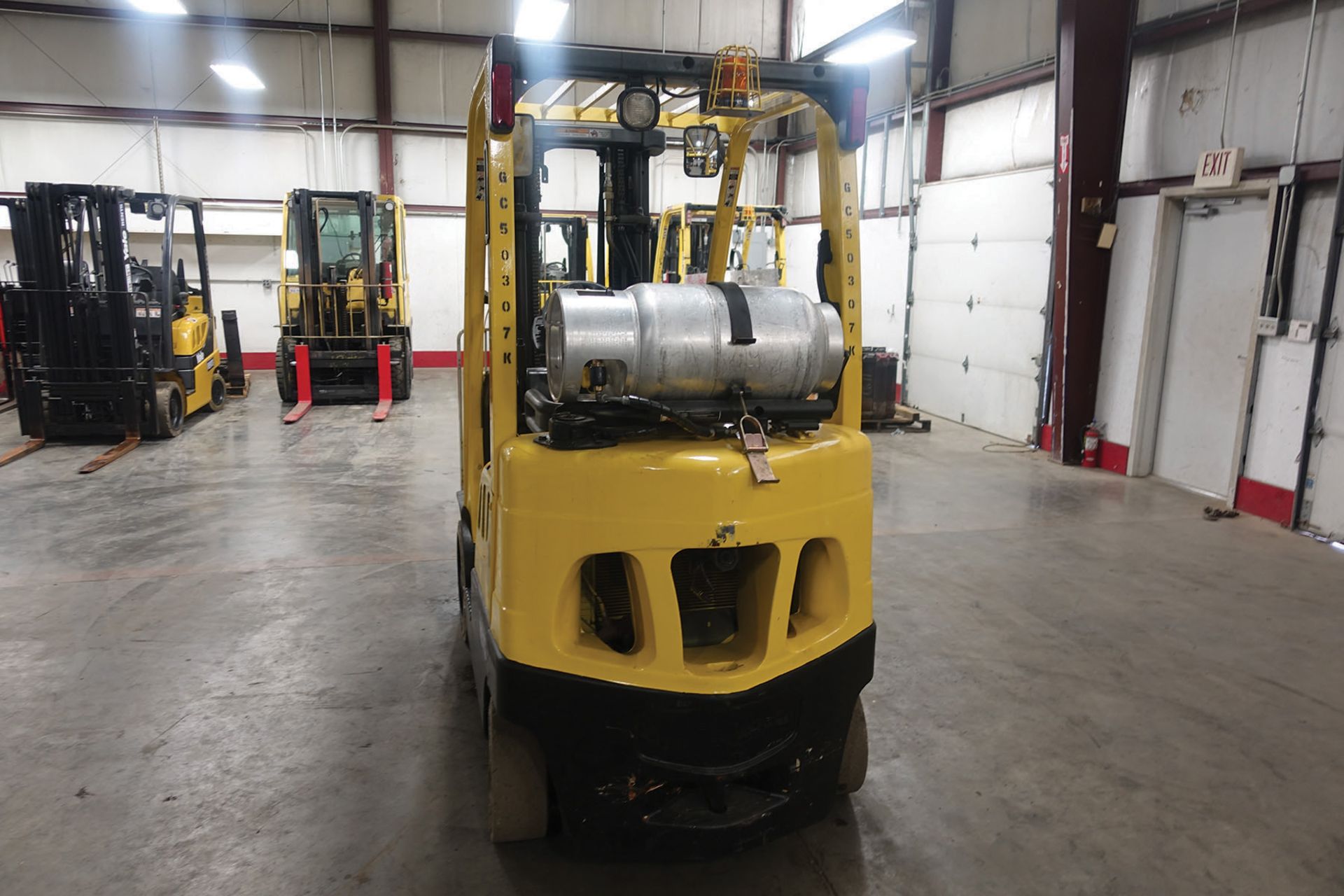 2012 HYSTER 5,000 LB. CAPACITY FORKLIFT; MODEL S50FT, S/N F187V20307K, LPG, SOLID NON-MARKING TIRES, - Image 4 of 5