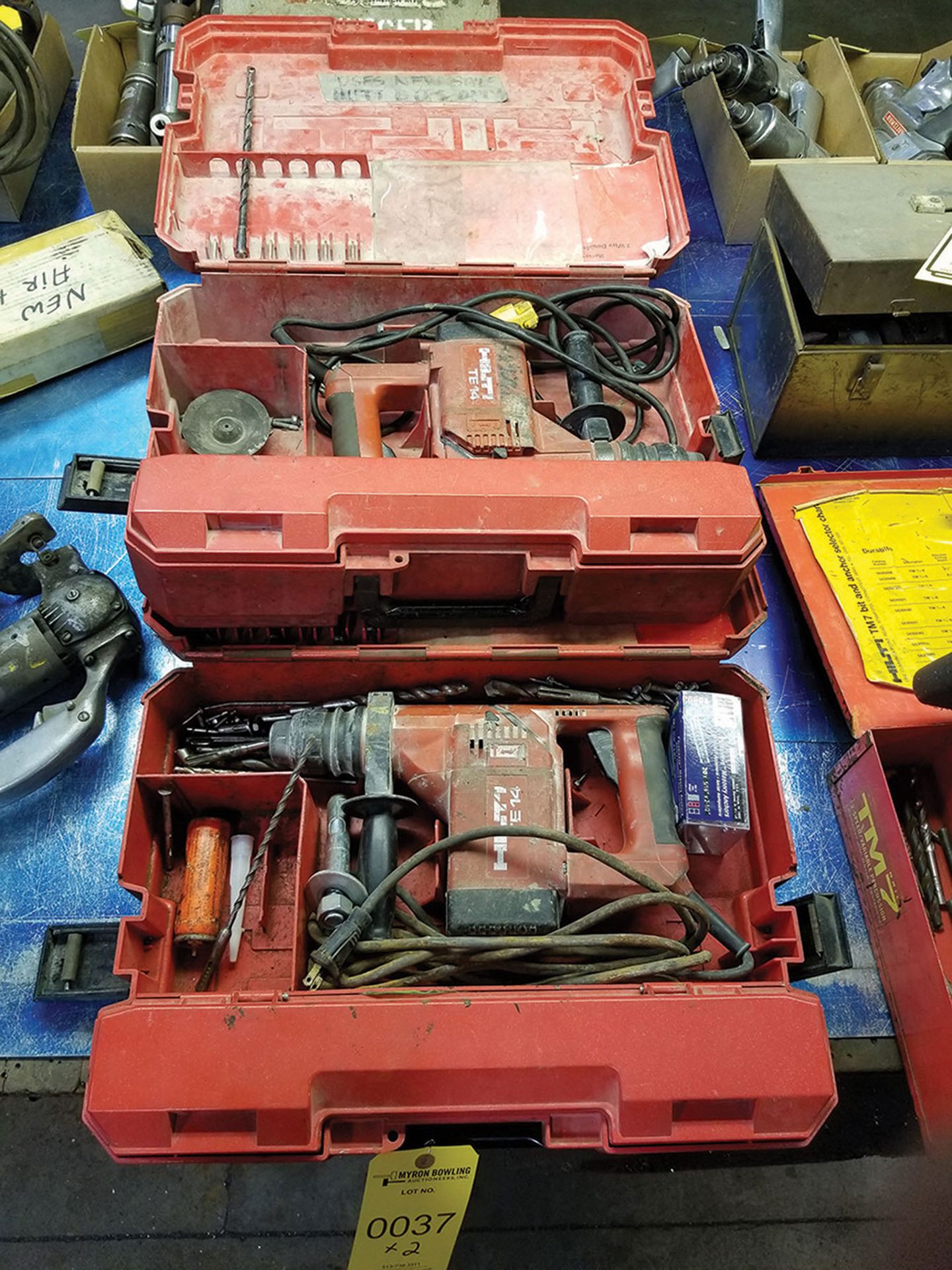 HILTI T14 CONCRETE DRILL IN CASES (X2)