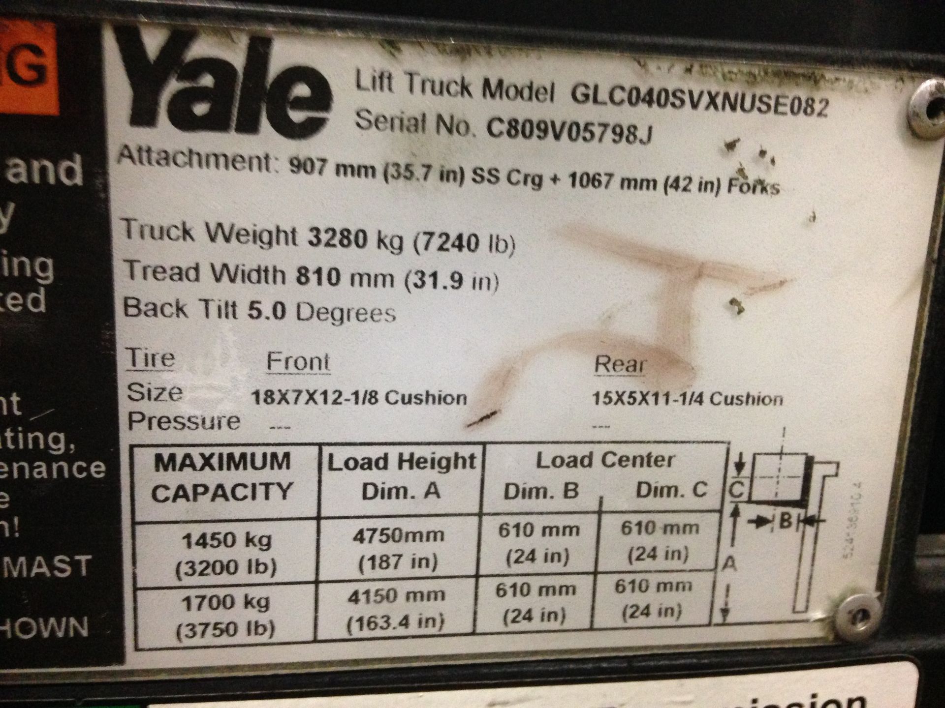 2011 YALE 4,000-LB. CAPACITY FORKLIFT, MODEL: GLC040SVXE082, LPG, 3-STAGE MAST, 186” LIFT HEIGHT, - Image 2 of 2