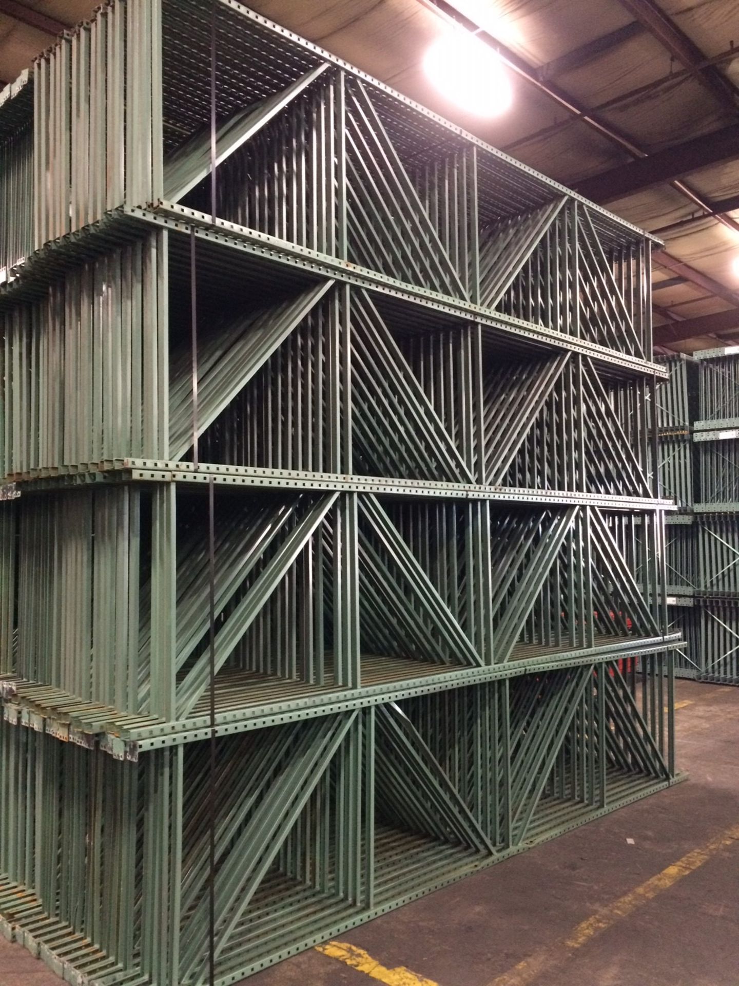 PALLET RACK - TEARDROP UPRIGHTS, 42" X 15' (X30)