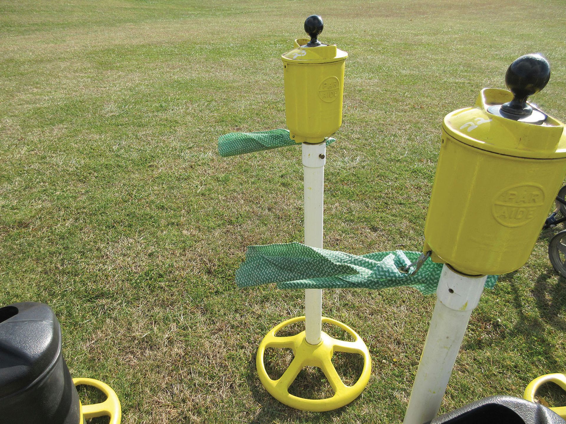 PAR AIDE GOLF BALL WASHER WITHOUT TRASH CAN