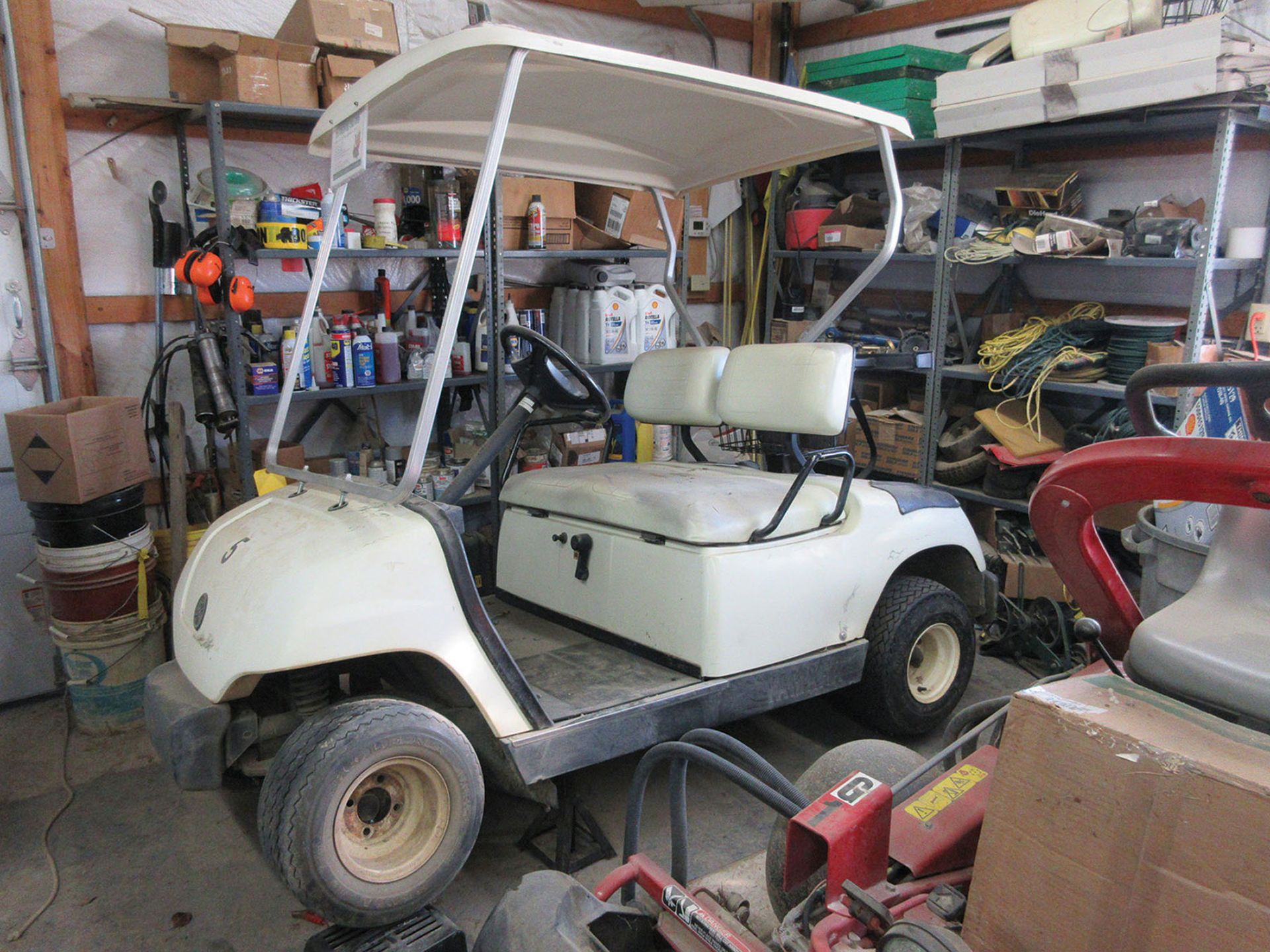 2002 YAMAHA GAS GOLF CART; MODEL G22A, S/N JUO-005803