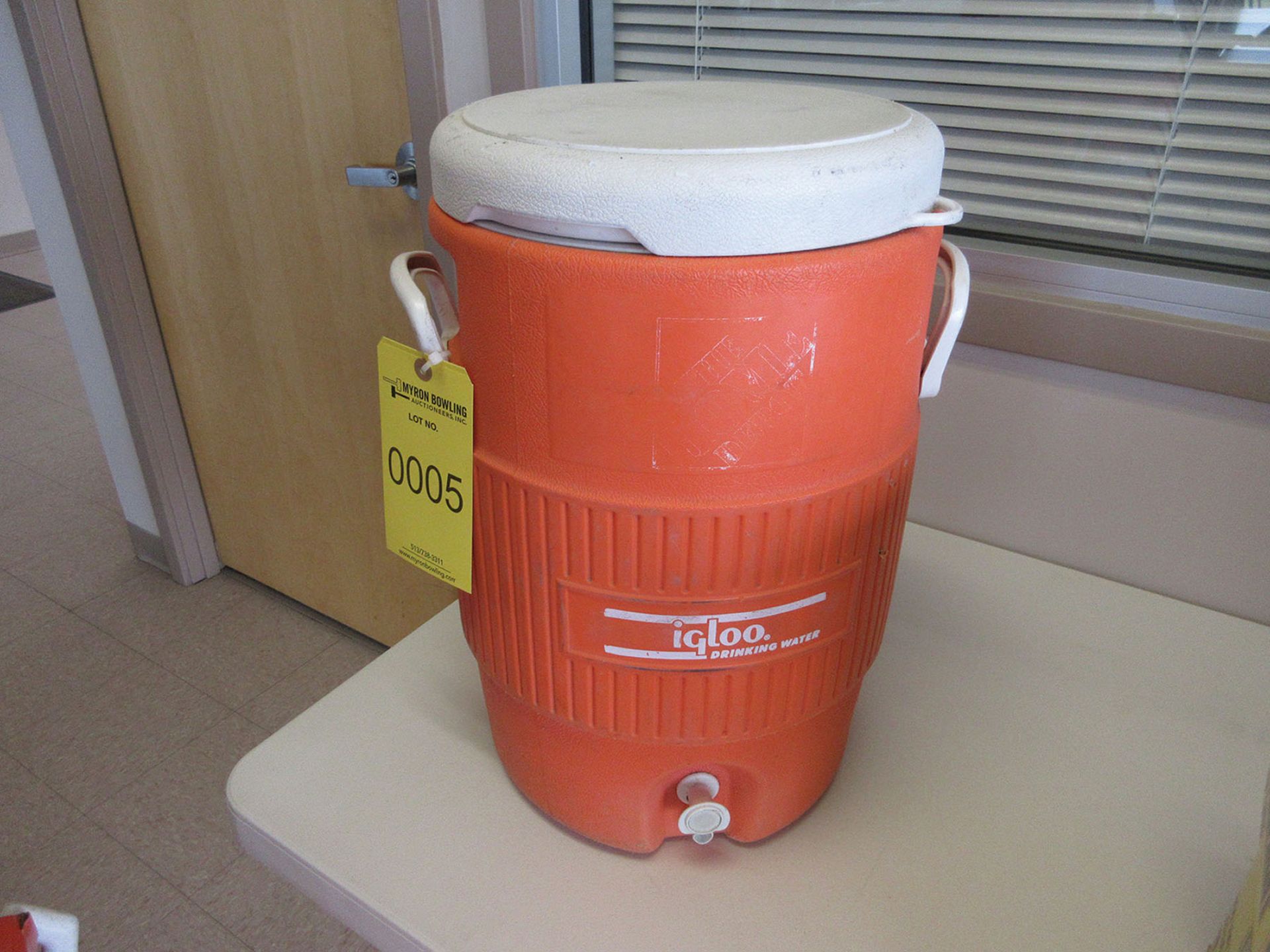 IGLOO 5-GALLON WATER COOLER