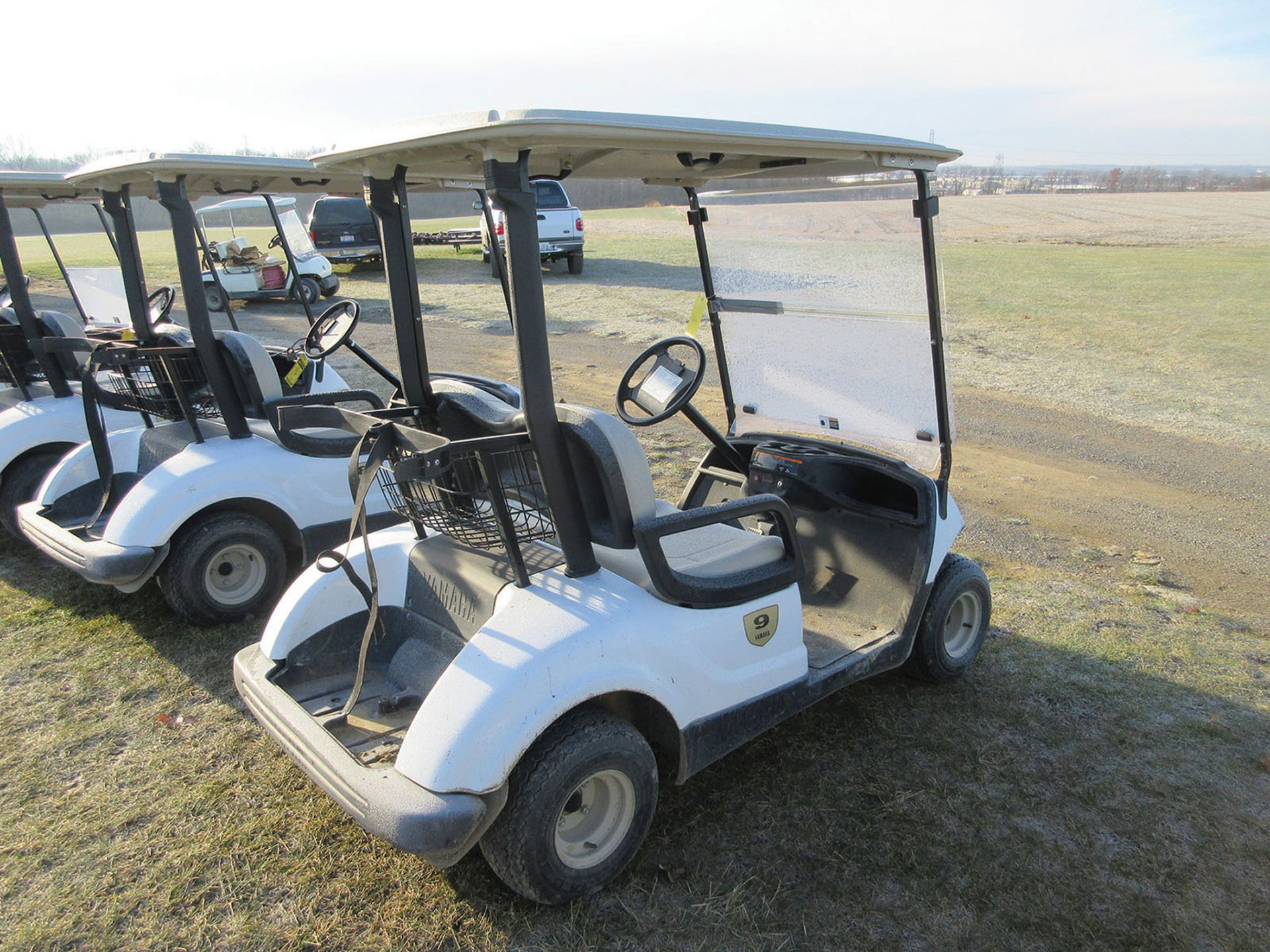 2012 1/2 YAMAHA GAS GOLF CART; MODEL YDRAX2, S/N JW8-208177 - Image 2 of 2