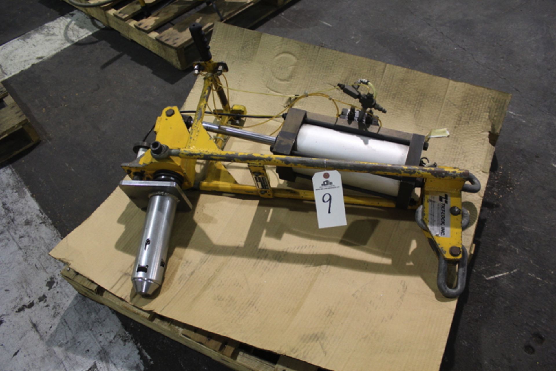 Tilt Lock Pneumatic Roll Handler | Rigging Price: Hand Carry