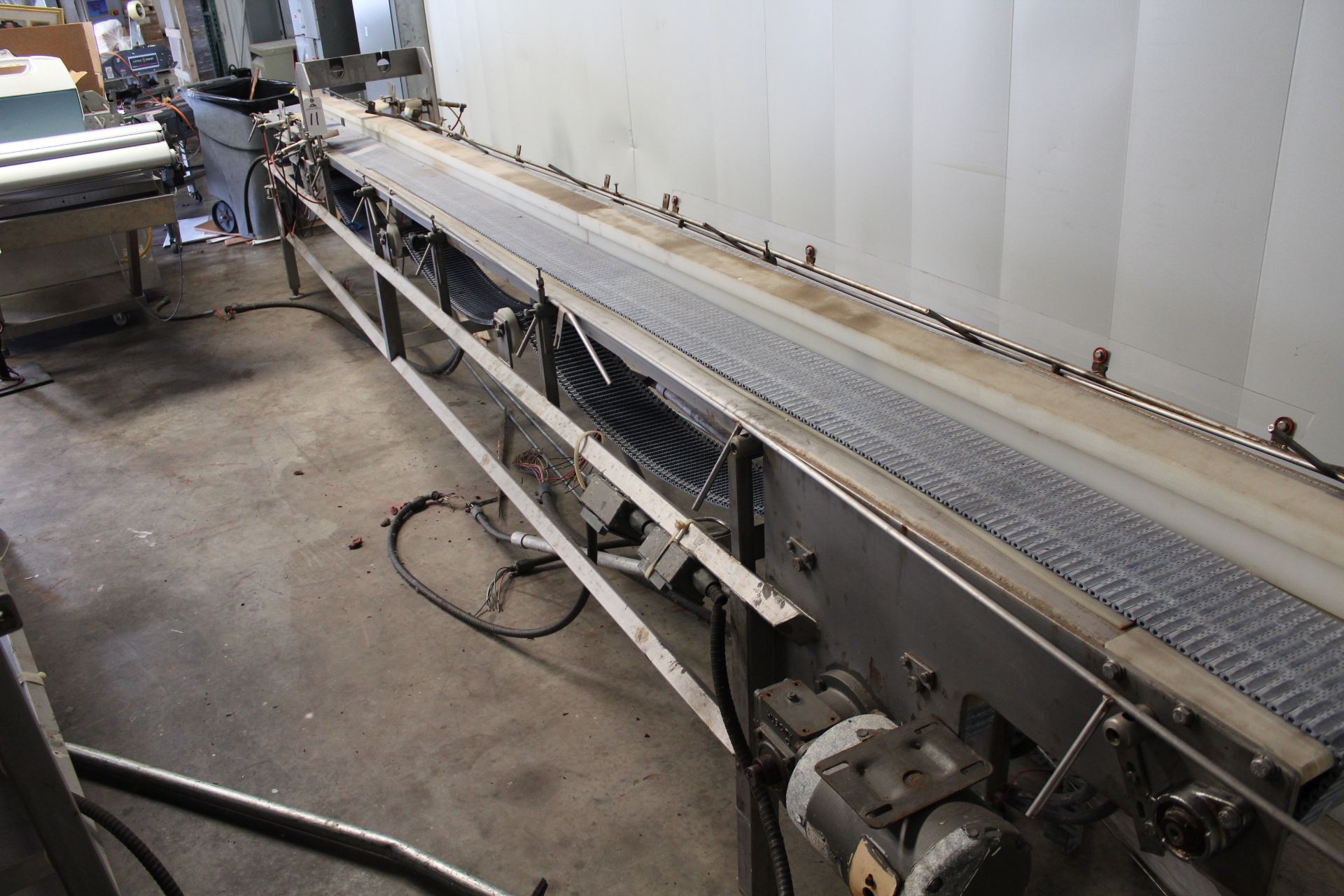 Dual 6" X 18' 6" Poly Belt Conveyor | Rigging Price: $150