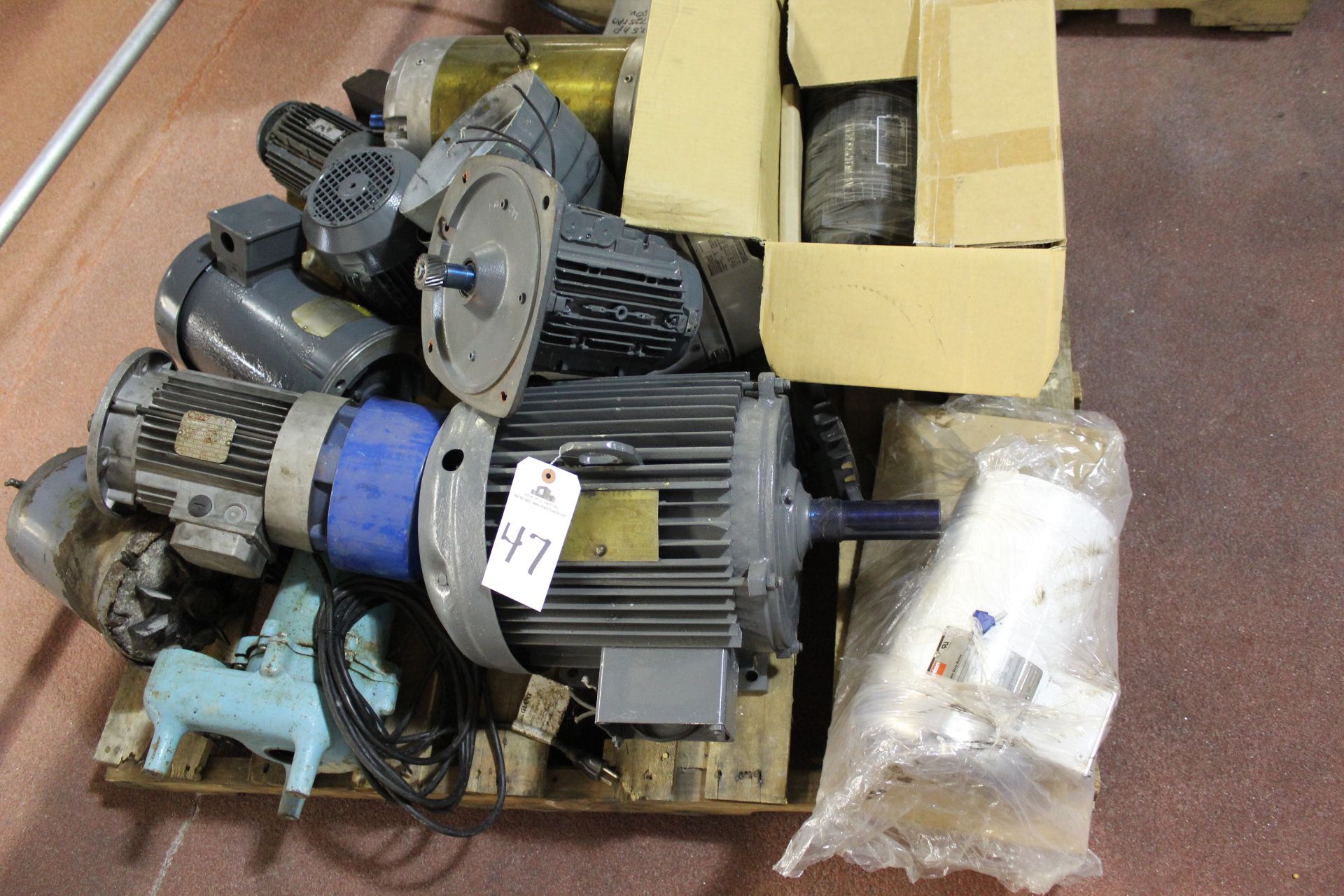 Pallet Lot, Electric Motors | Rigging Price: $25