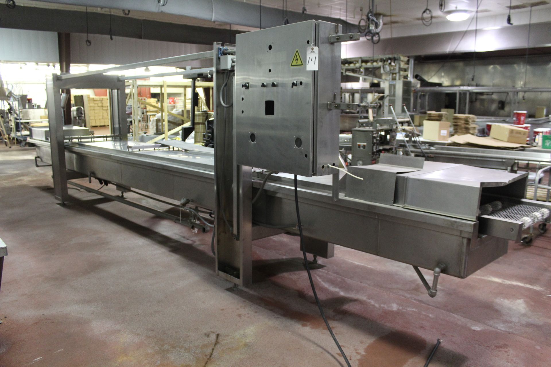 Stainless Steel Continuous Submersion Cooking Conveyor with Top hold Down Belt, 24" X 27' 9", 1" Cle