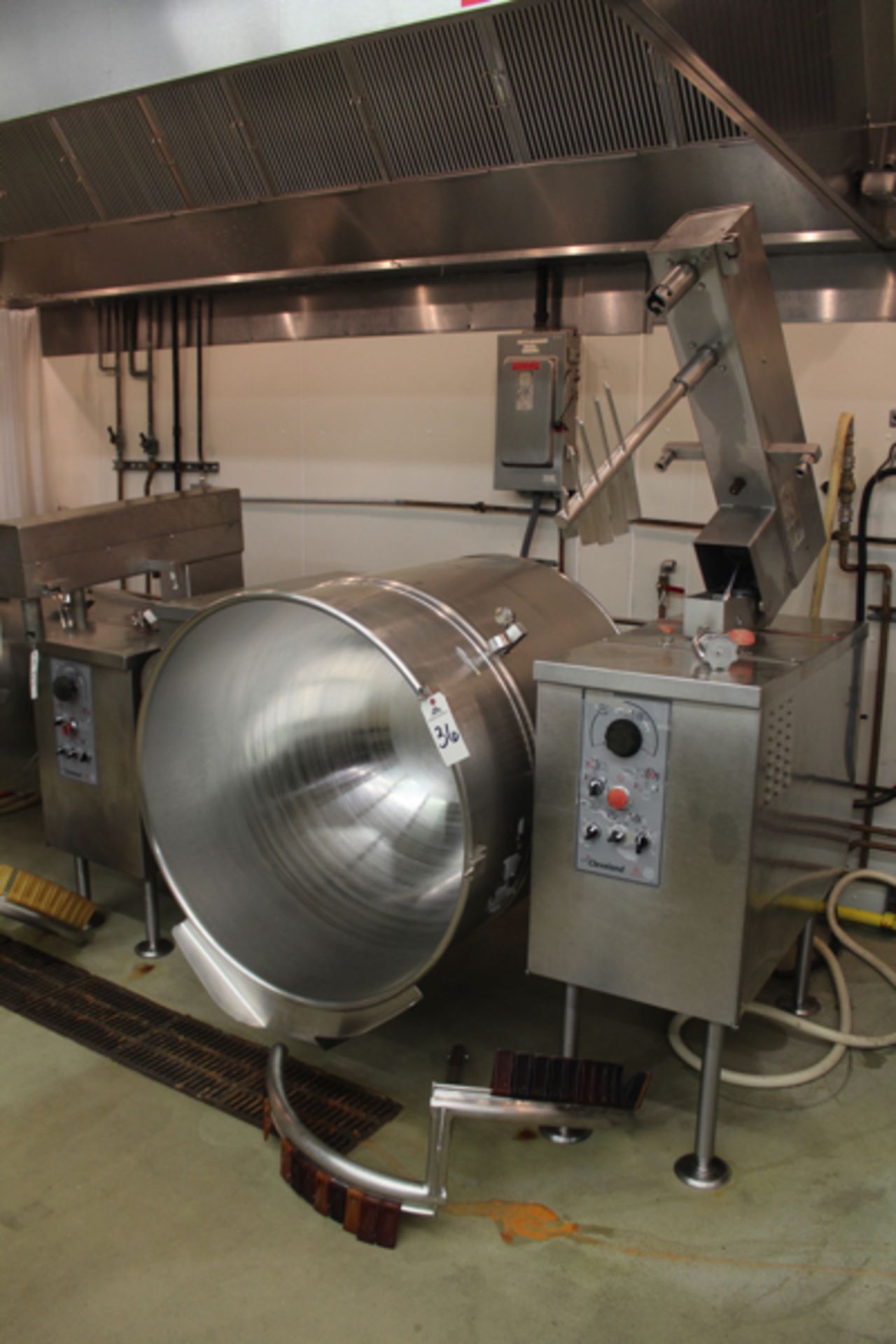 100 Gallon Cleveland Stainless Steel Scrape Surface Twin Agitated Kettle, Detachable Scrape