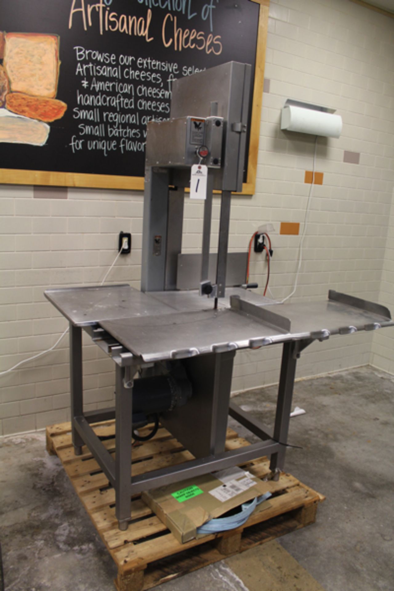 Hobart Stainelss Steel Bandsaw, M# 6801, S/N 27-1135-929 | Rigging Price: $100