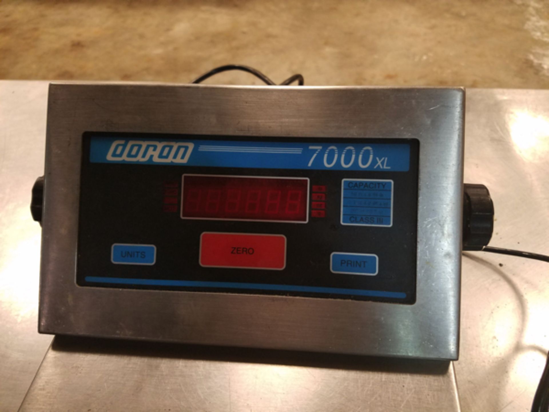 Doran Bench Scale | Rigging Price: $10 or May Hand Carry - Image 2 of 2