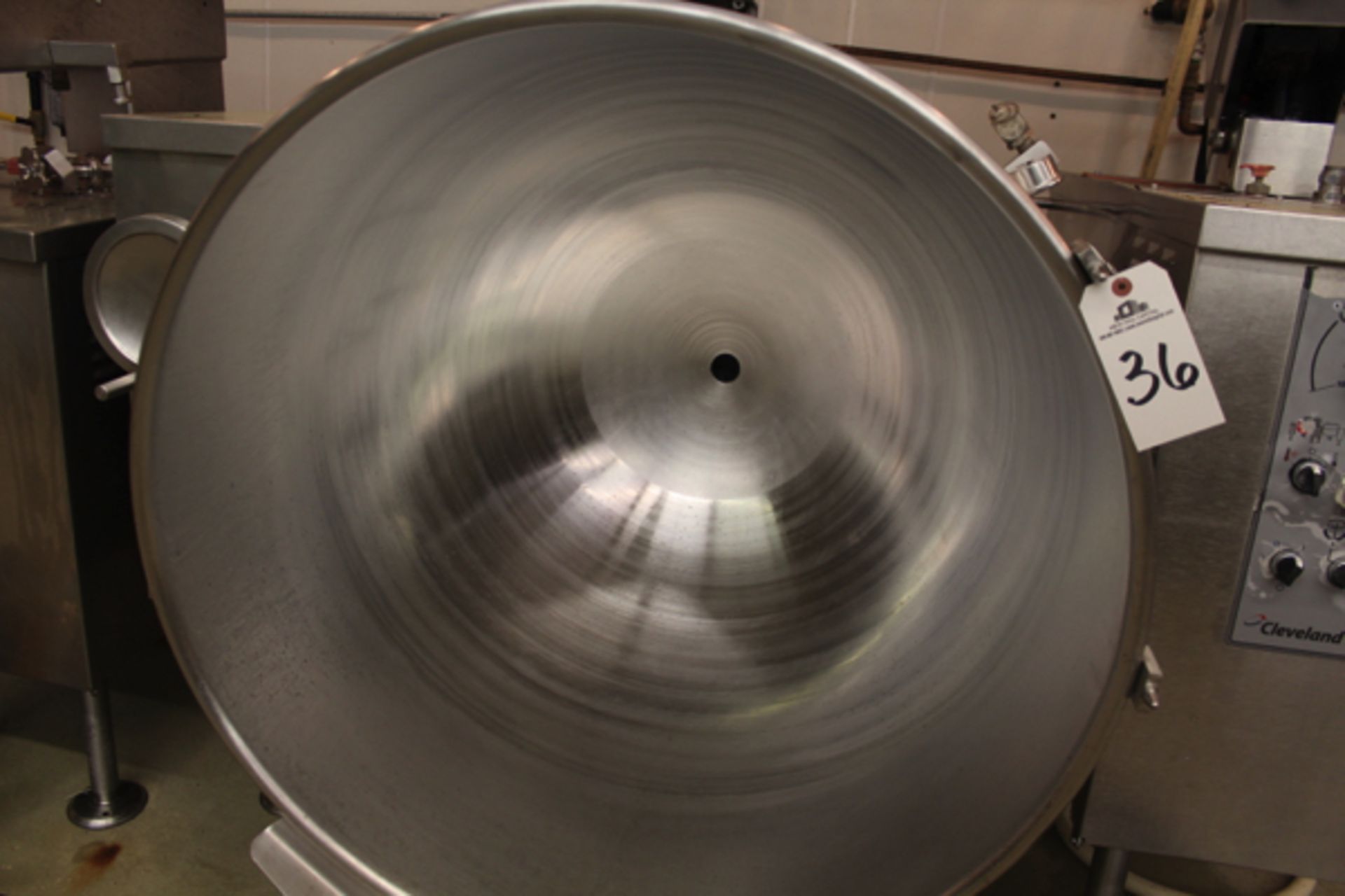 100 Gallon Cleveland Stainless Steel Scrape Surface Twin Agitated Kettle, Detachable Scrape - Image 3 of 5