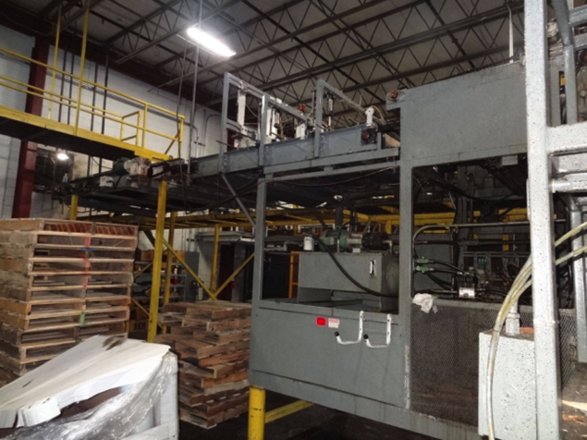 Von Gal Model P7500 RH SEPD-RAA High Level Case Palletizer. | NOTE: This lot is subject to the - Image 2 of 6