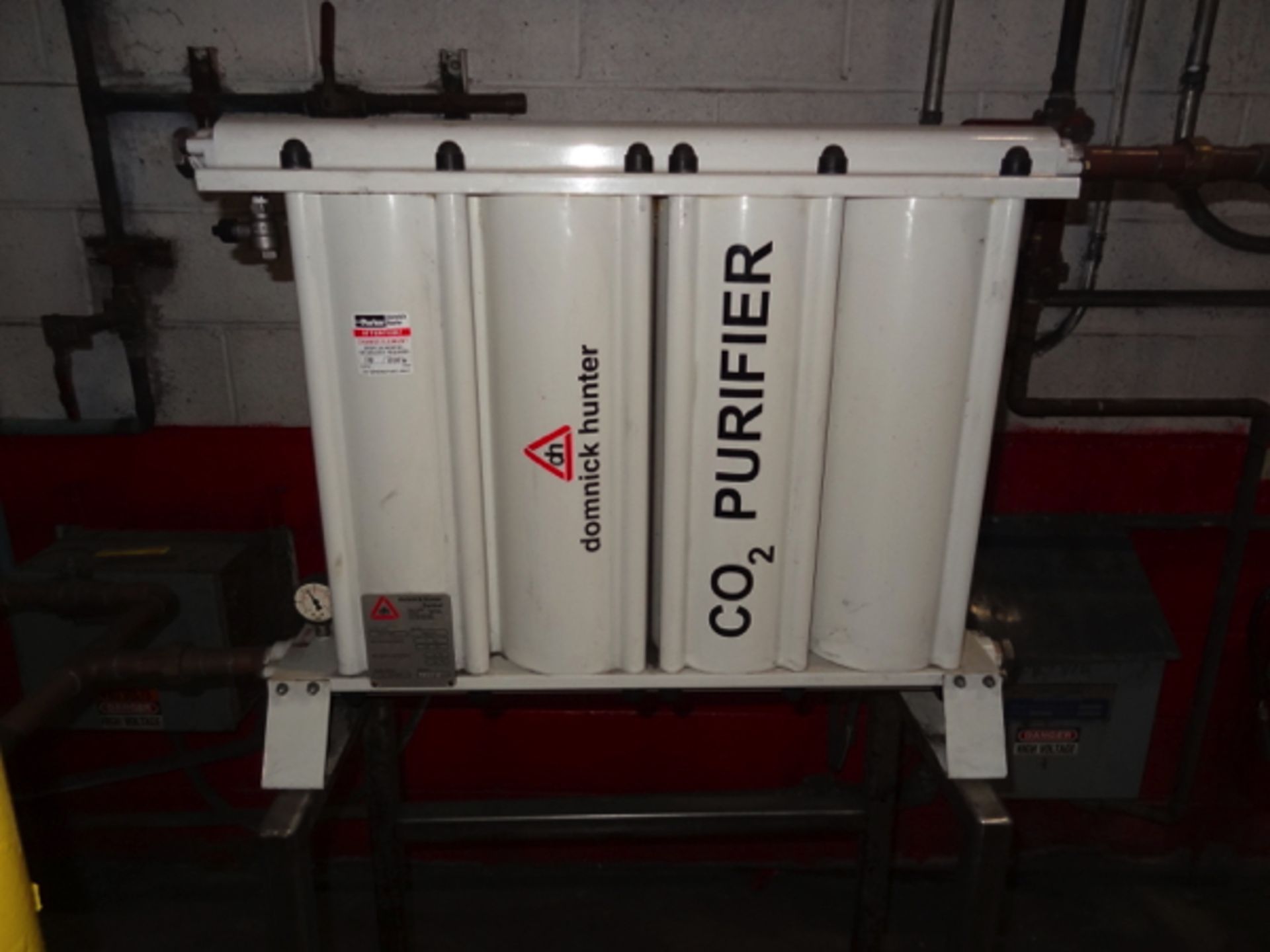 Domnick Hunter CO2 Purifier - 600 kg/hr capacity | Rigging Price: $200