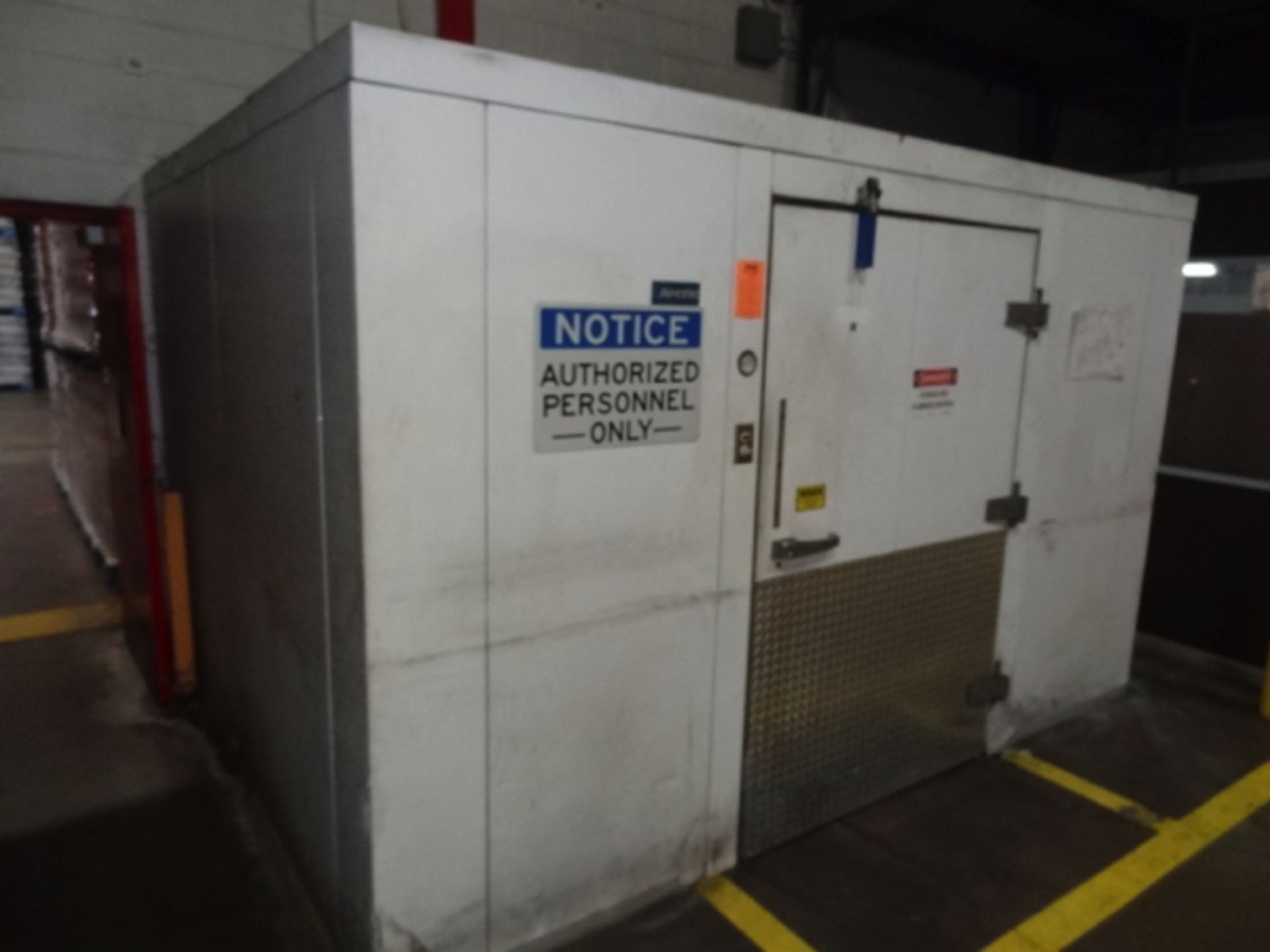 Cold Storage Room - 11'-6" long x 10' wide x 7' high with 4' wide door | Rigging Price: $1000 - Image 2 of 5