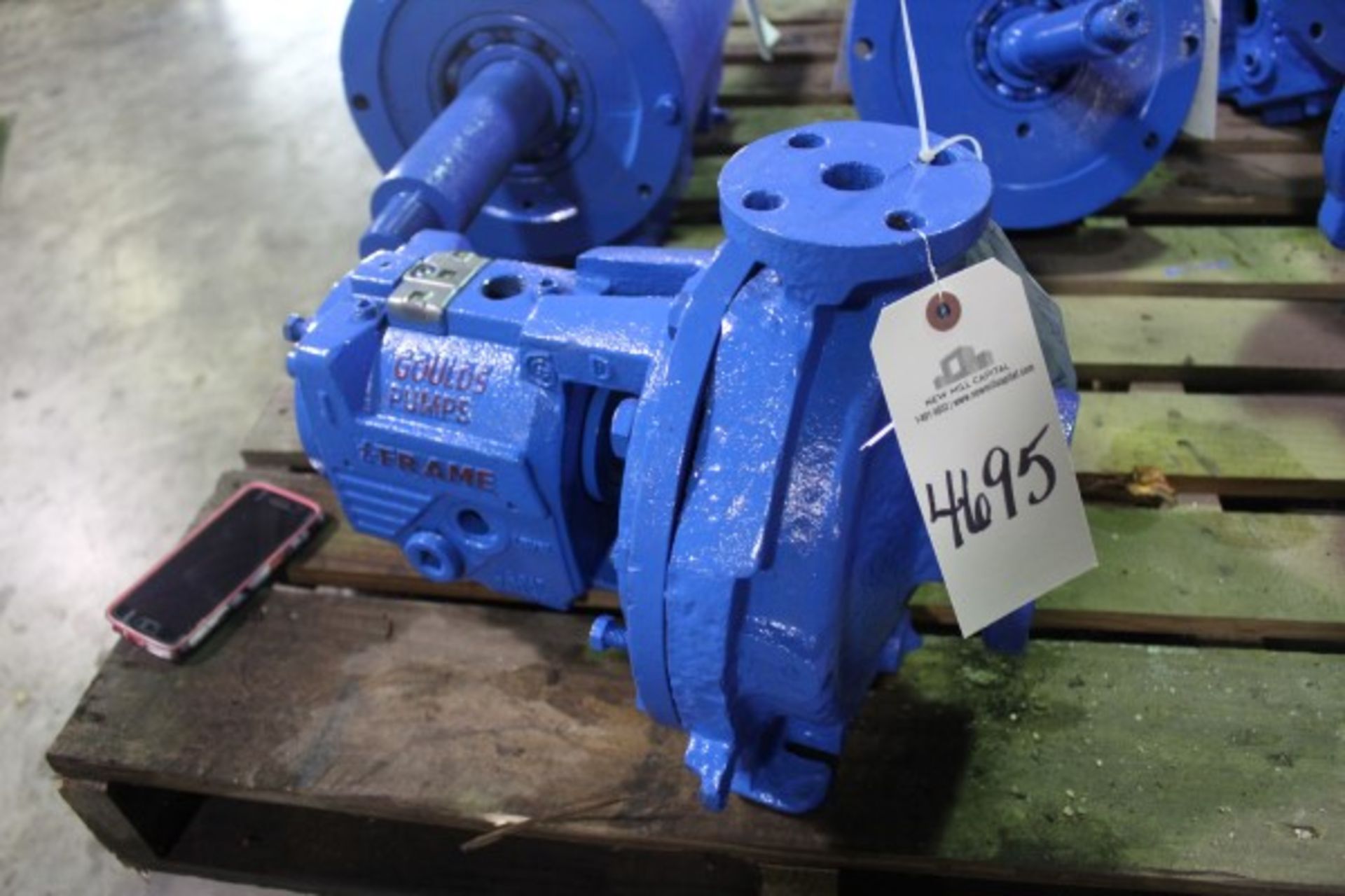 Goulds 3196 STI 1 x 1.5 x 8 Iron Pump | Seller to load for $10 per lot or buyers may remove hand