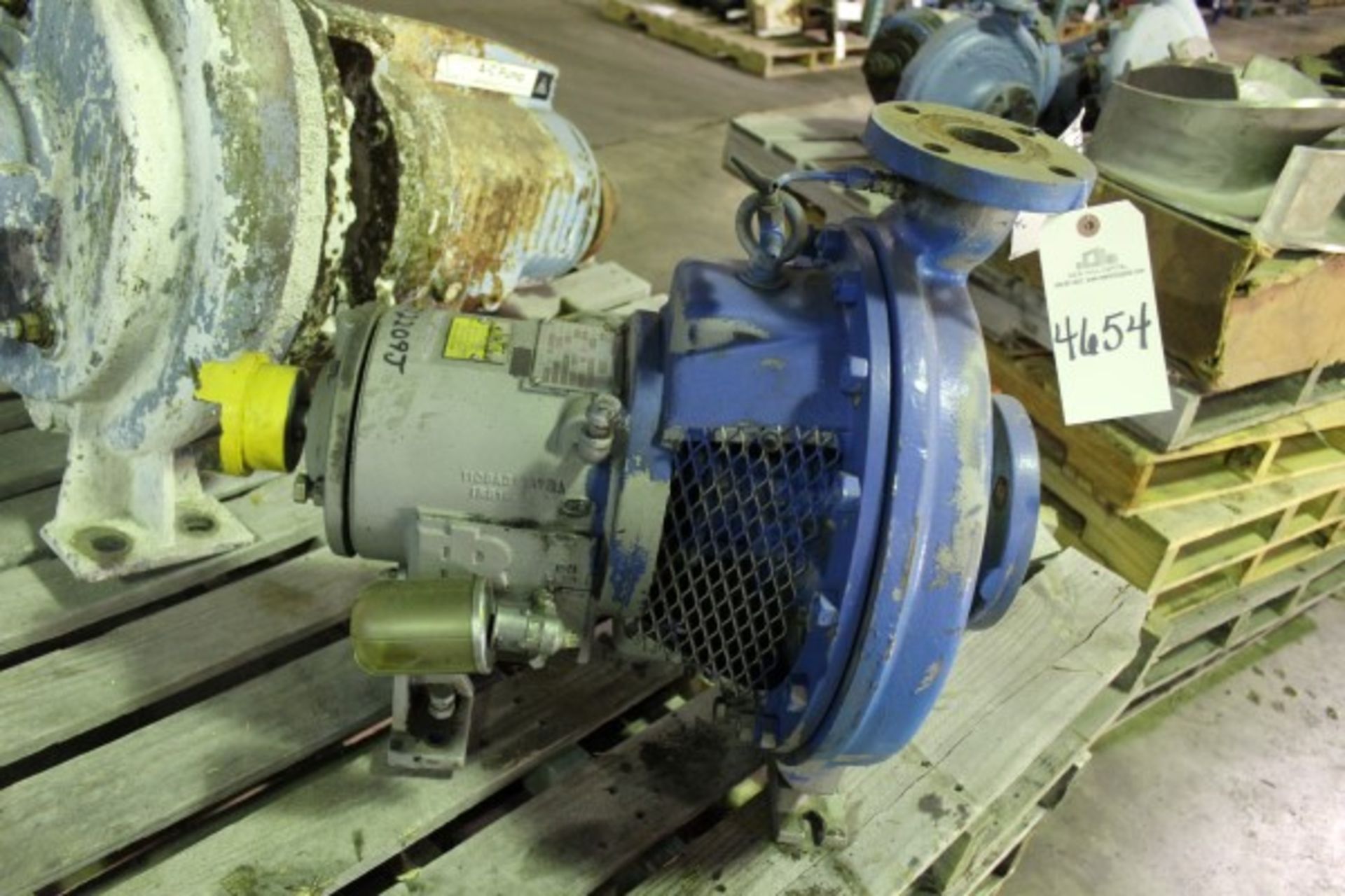 Ingersoll Rand 3 x 2 -13 Iron Pump | Seller to load for $10 per lot or buyers may remove hand