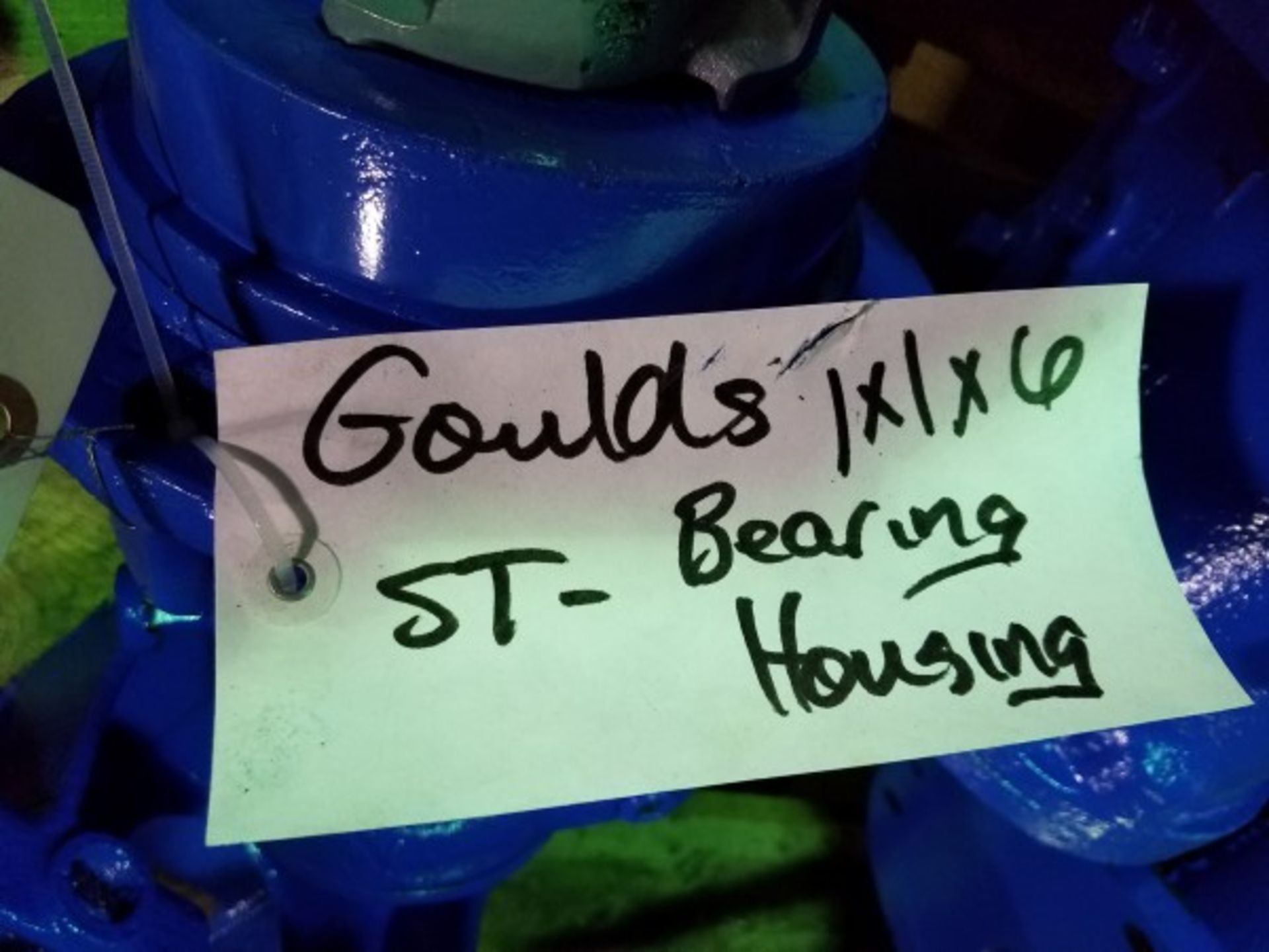 Goulds ST 1 x 1 x 6 Bearing Housing | Seller to load for $10 per lot or buyers may remove hand carry - Image 2 of 2