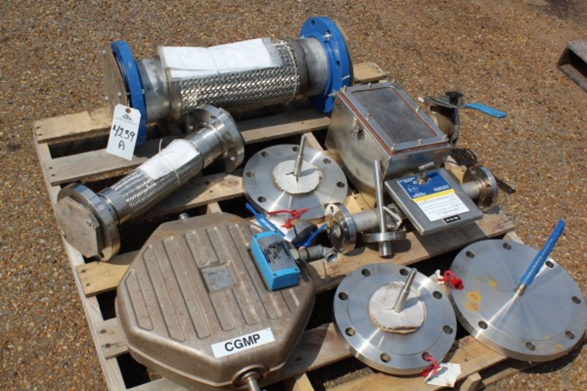 Pallet Lot, Pump & Flow Sensor Parts | Seller to load for $10 per lot or buyers may remove hand