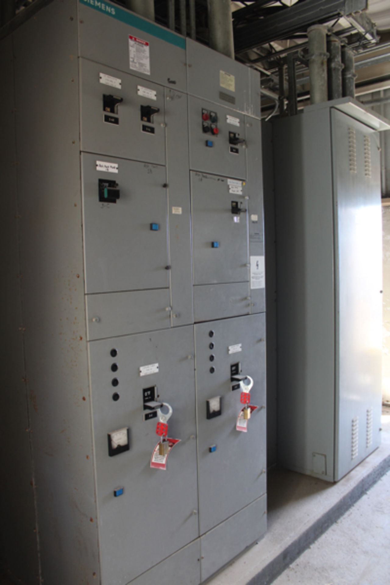 Siemens Electrical Switch Panel | Location: Cooling Tower - Image 2 of 2