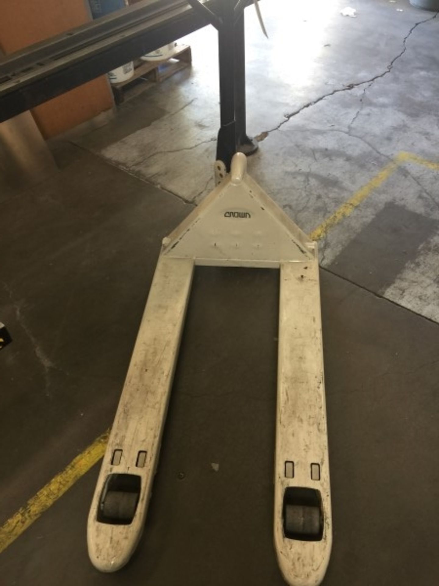 (1) 4 ft Crown Pallet Jack