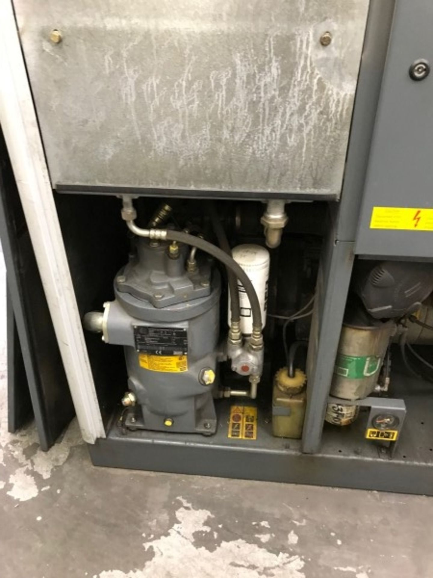 Atlas Copco GA-18 compressor air system - includes pressure tank - dryer, S/N: USA004951 - Image 9 of 10