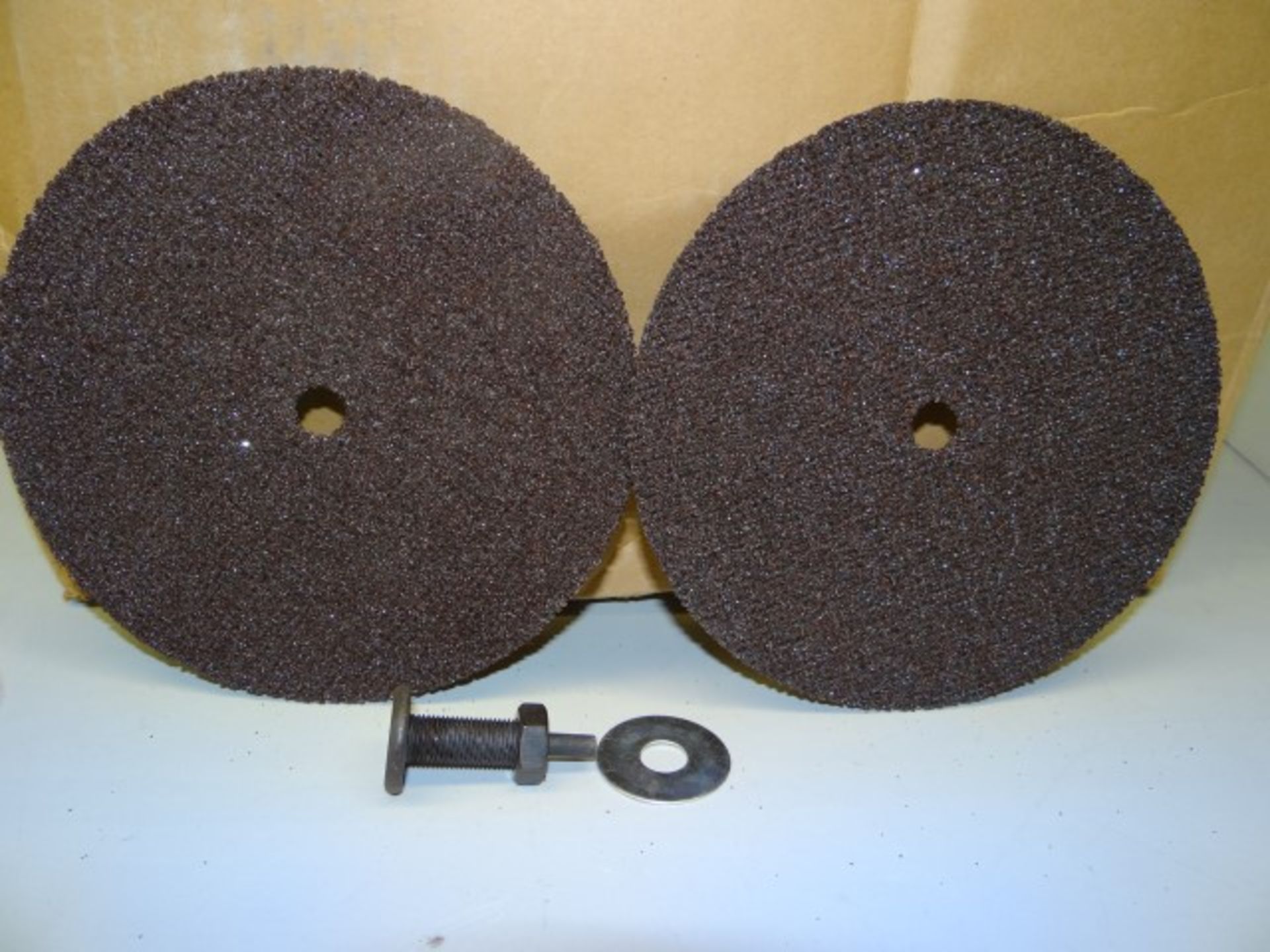7" Aluminum Oxide Grinding and Cut Off Discs. 12 Blister Packs/Case with 2 Disks Per Pack with Arbor - Image 3 of 3