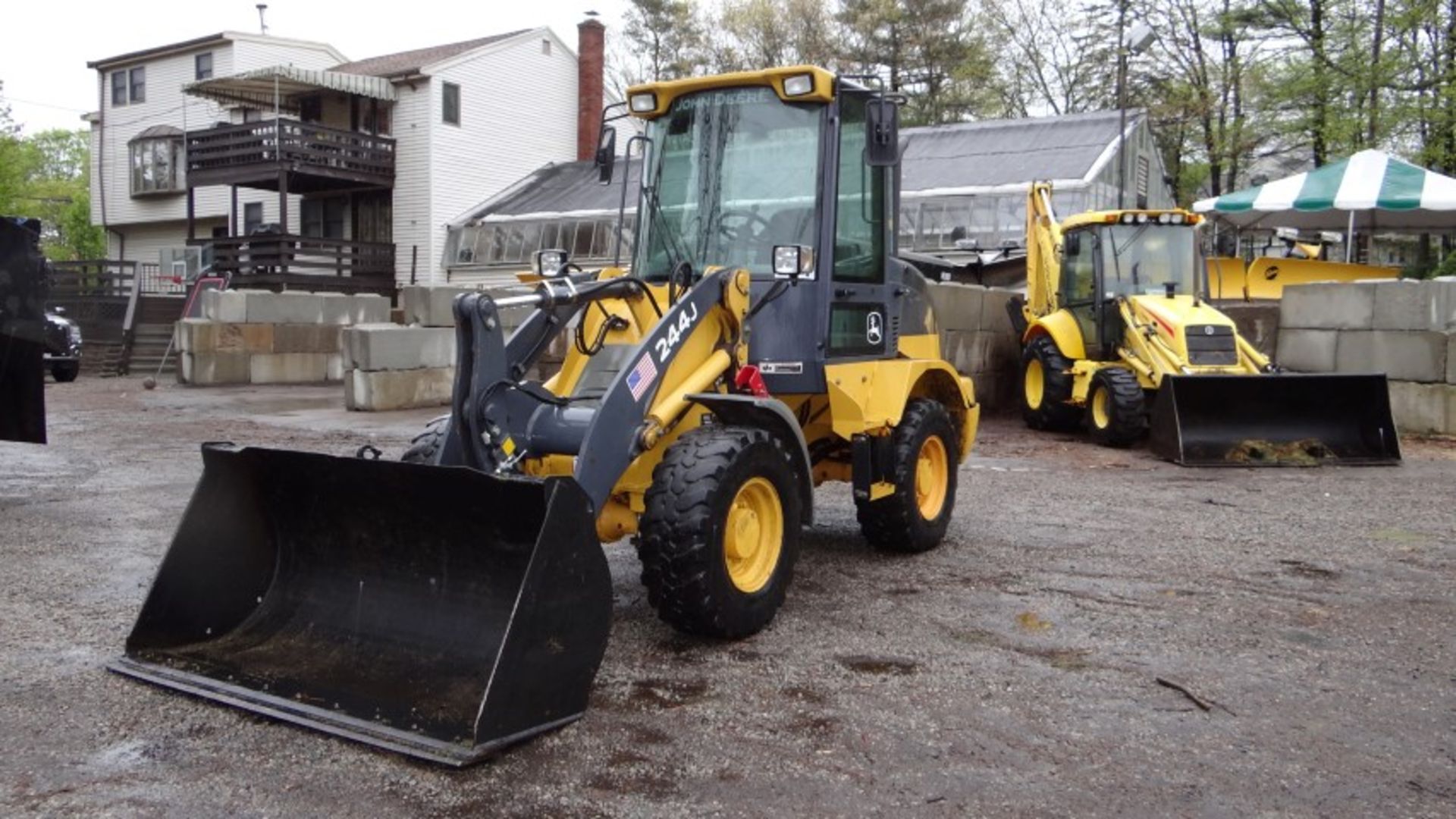 2011 John Deere #244JFront End Loader With A/C, Radio, Quick Disconnect, VIN LU244JX624988, SN - Image 14 of 21