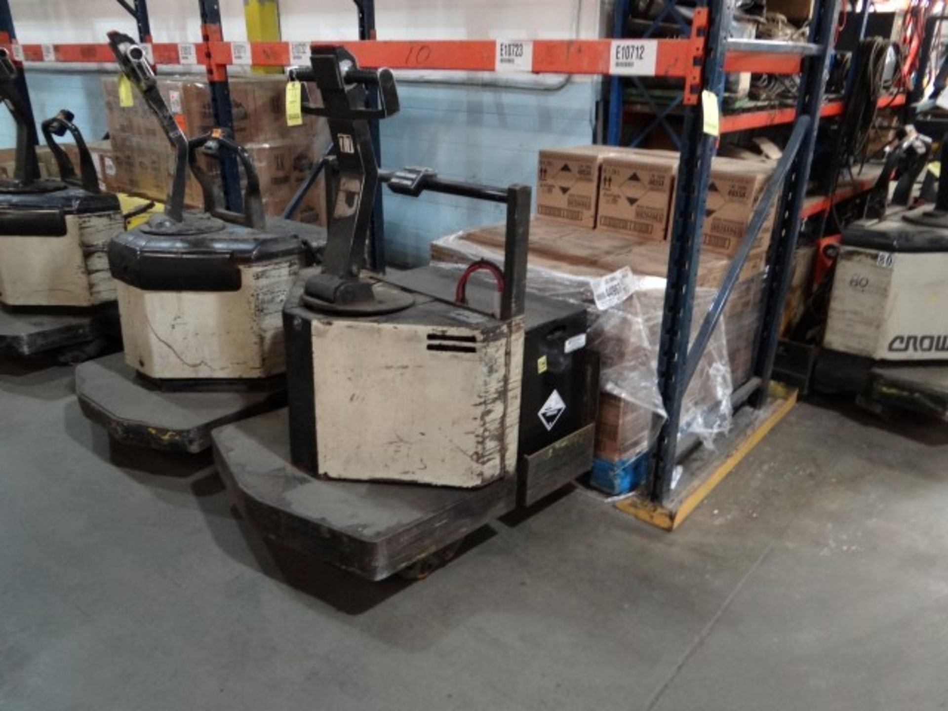 Crown 24 Volt Electric Pallet Jack Model 60RE-27-3 (6000 lb Capactiy). No Battery