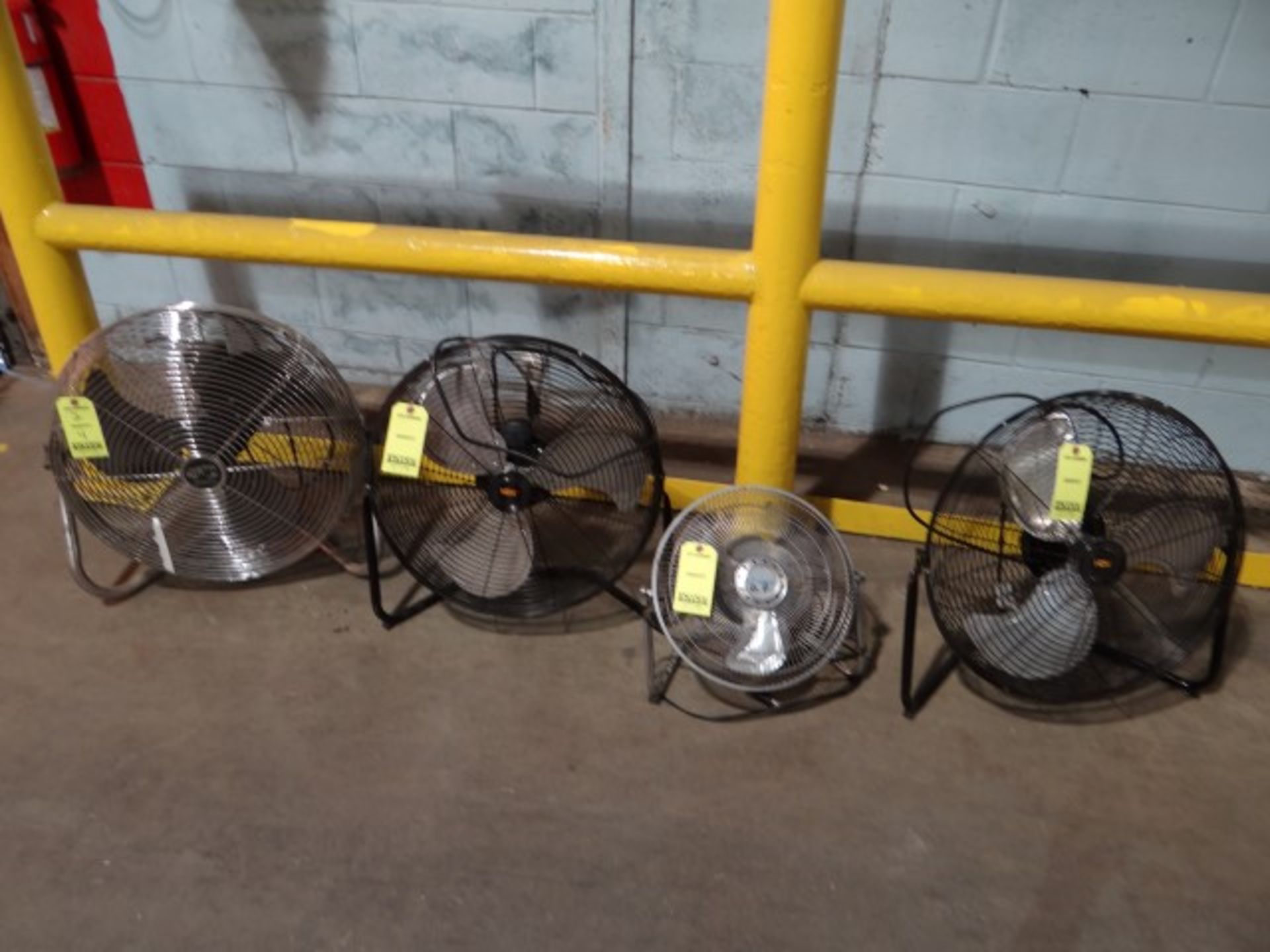 4 Floor Fans