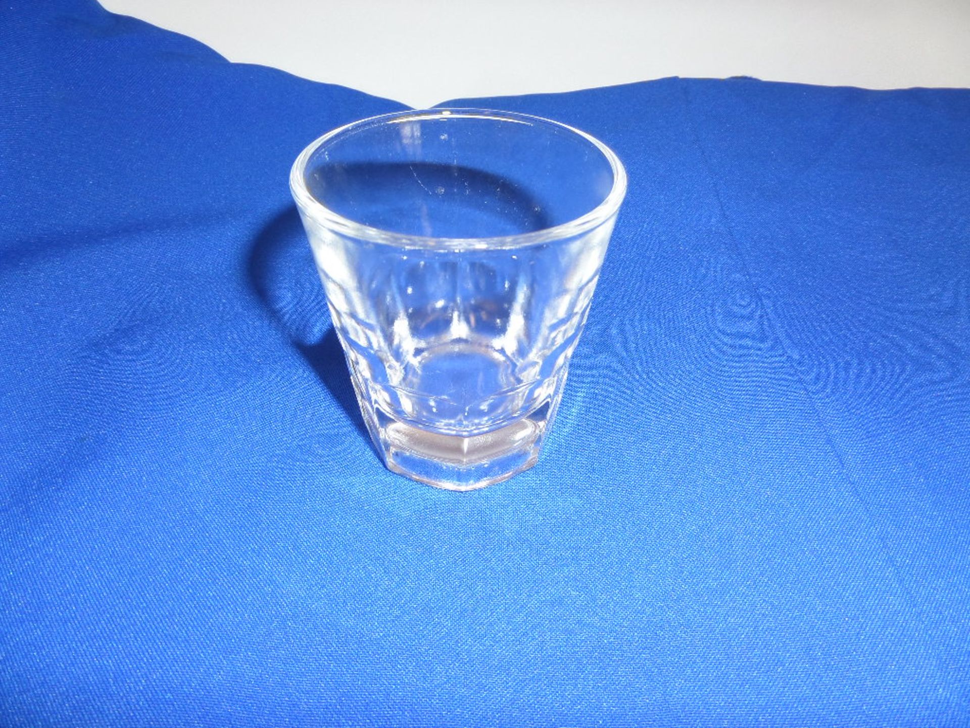 (91) Large Shot Glasses in 5 Plastic Glass Racks