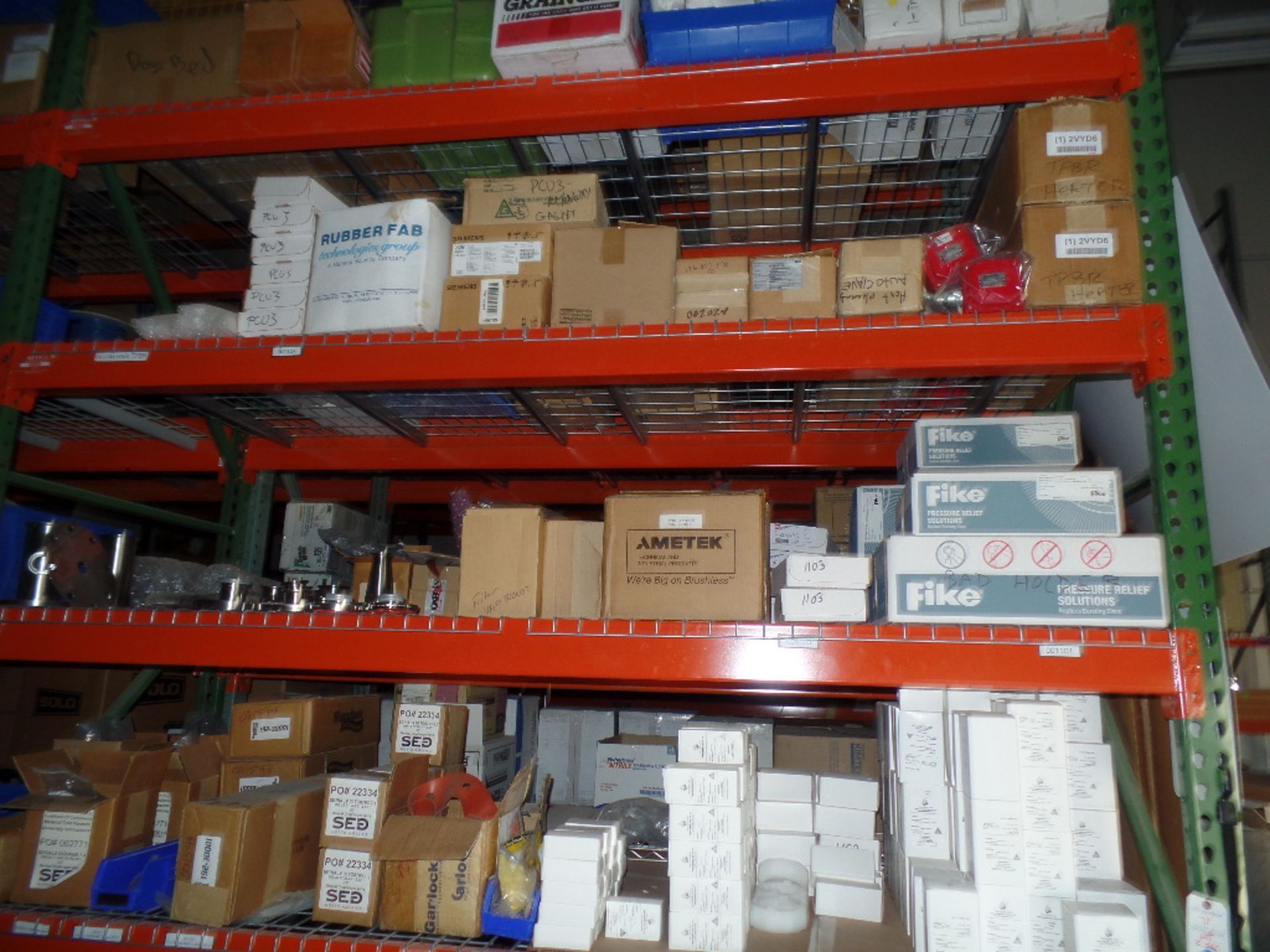 {LOT} Asst. Stainless Fittings, Pipes, Clamps, Caps, Flanges, Etc. on 2 Sections of Shelving - Image 3 of 5