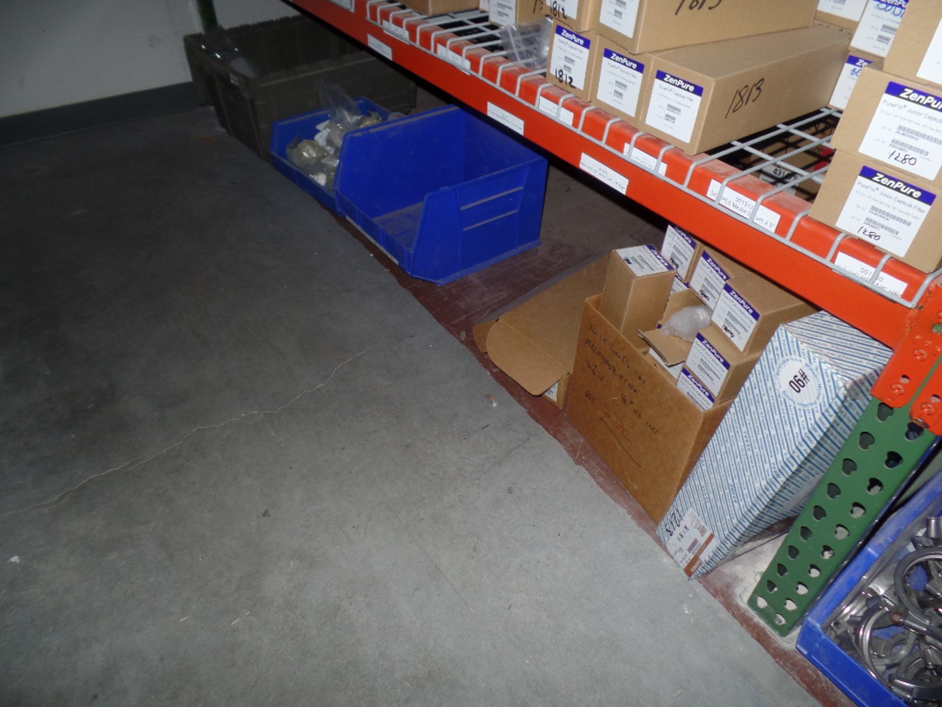 {LOT} In 1 Section of Shelving c/o: Filters - Millipore, Zenpure, Etc. - Image 6 of 6